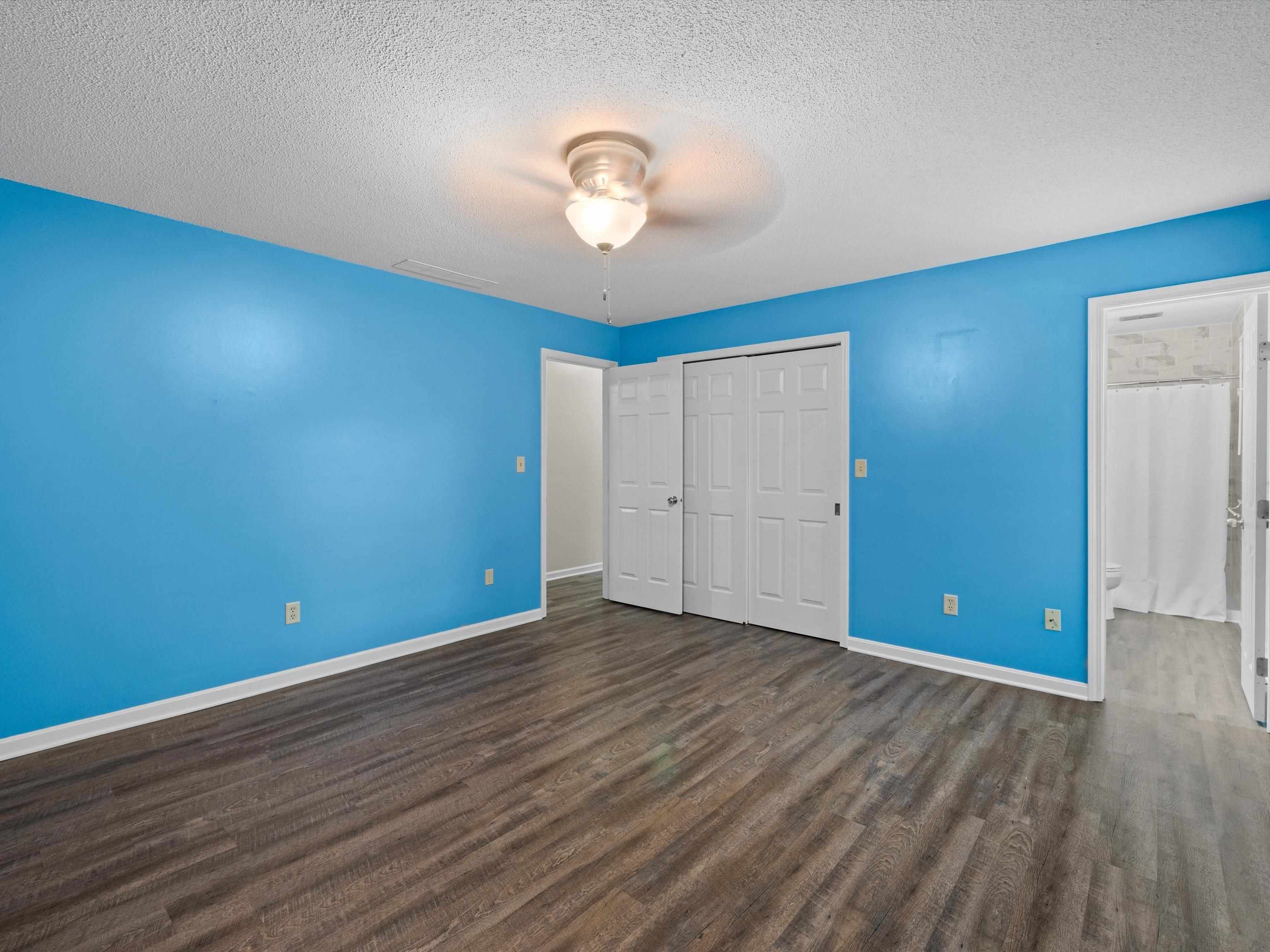 2332 Crescent Hill Court