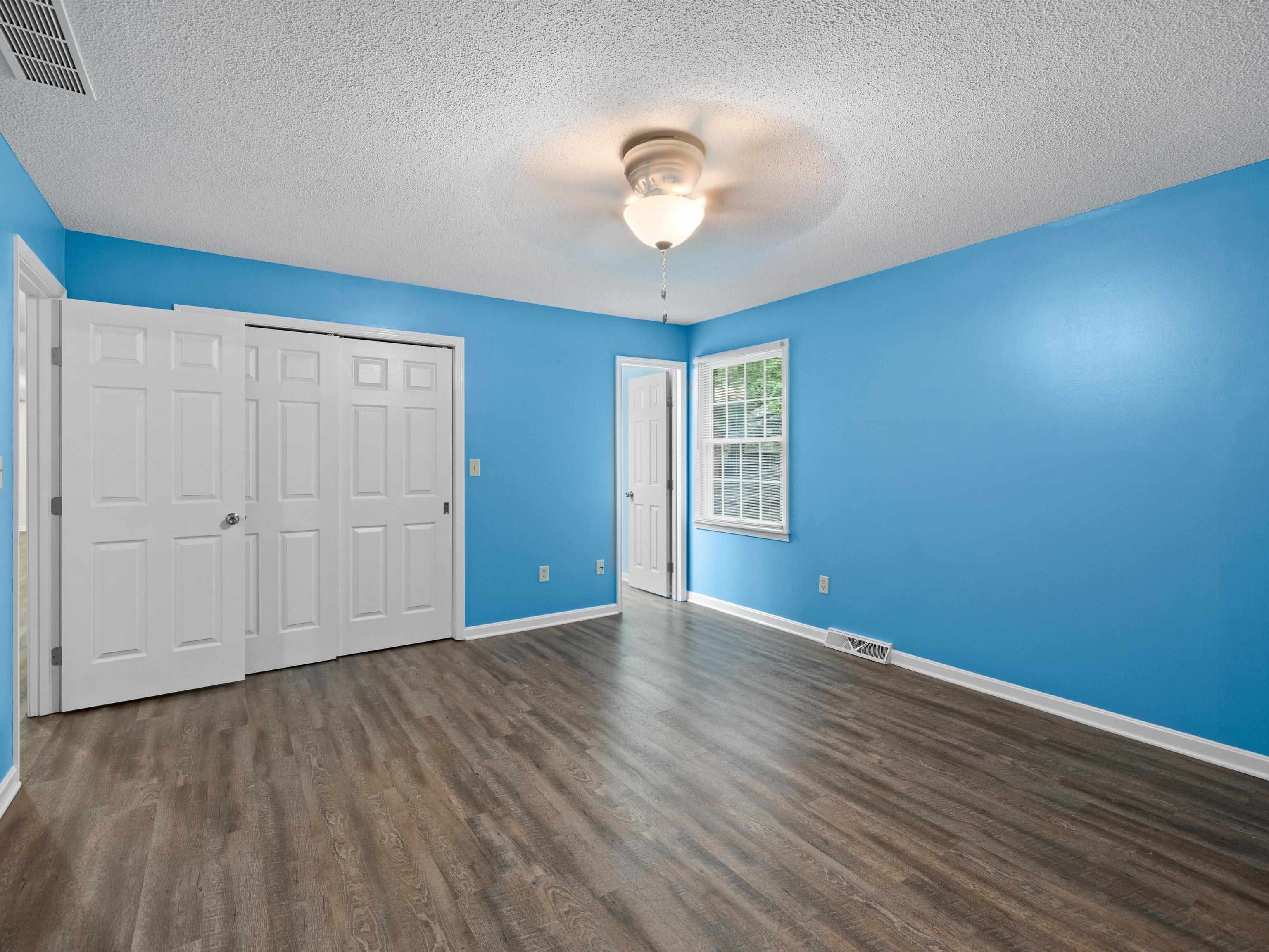 2332 Crescent Hill Court