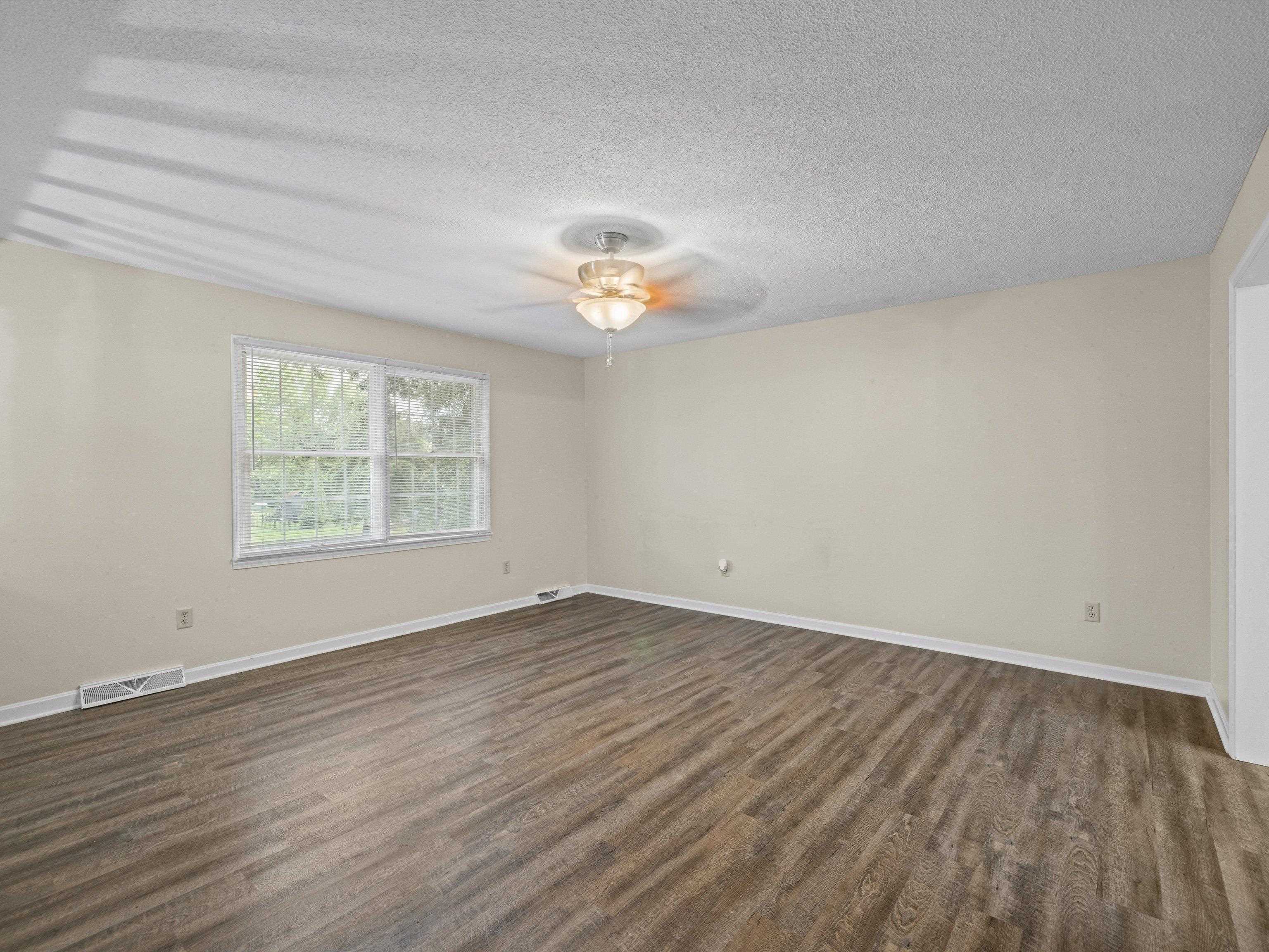 2332 Crescent Hill Court