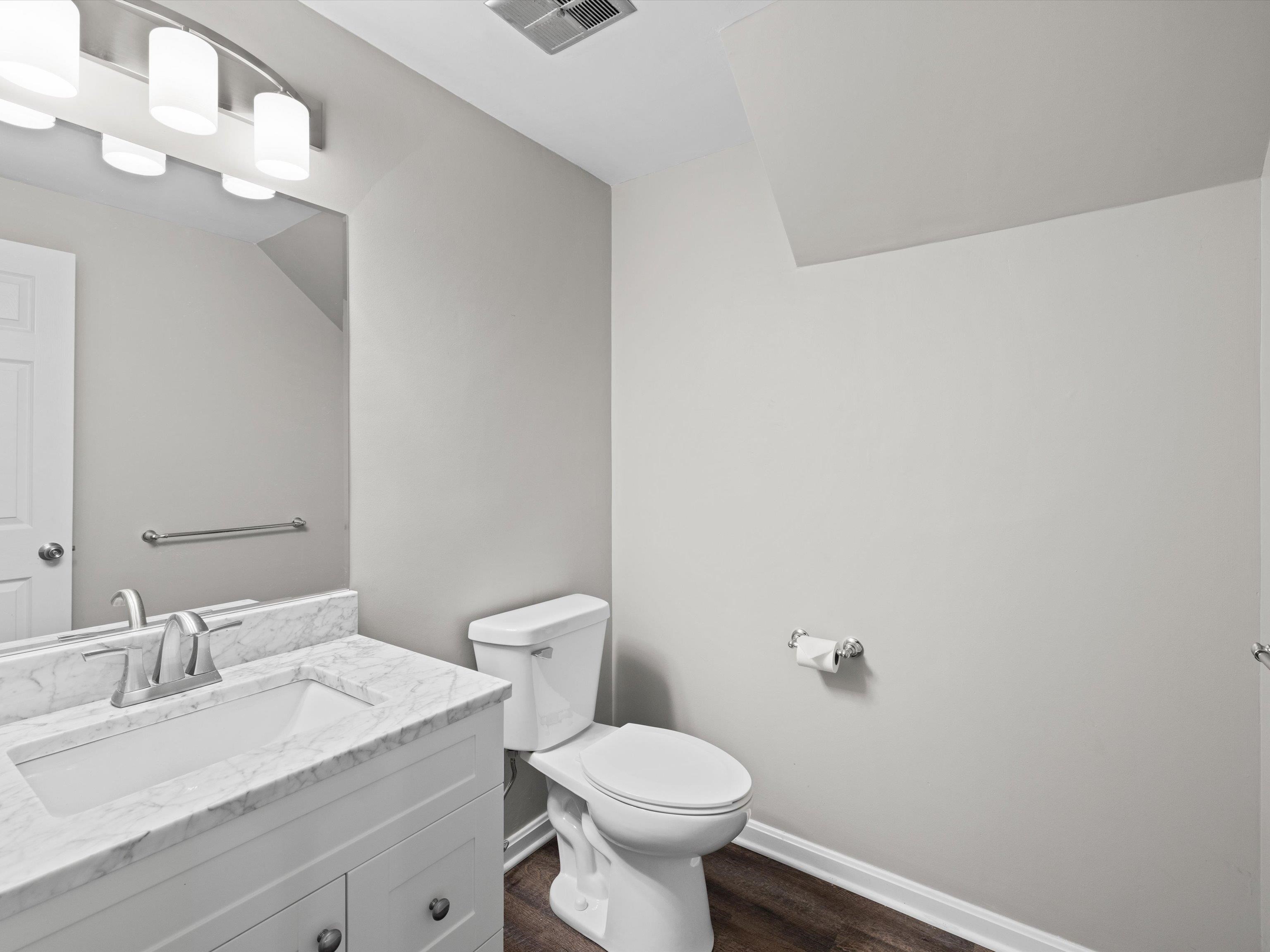 2332 Crescent Hill Court