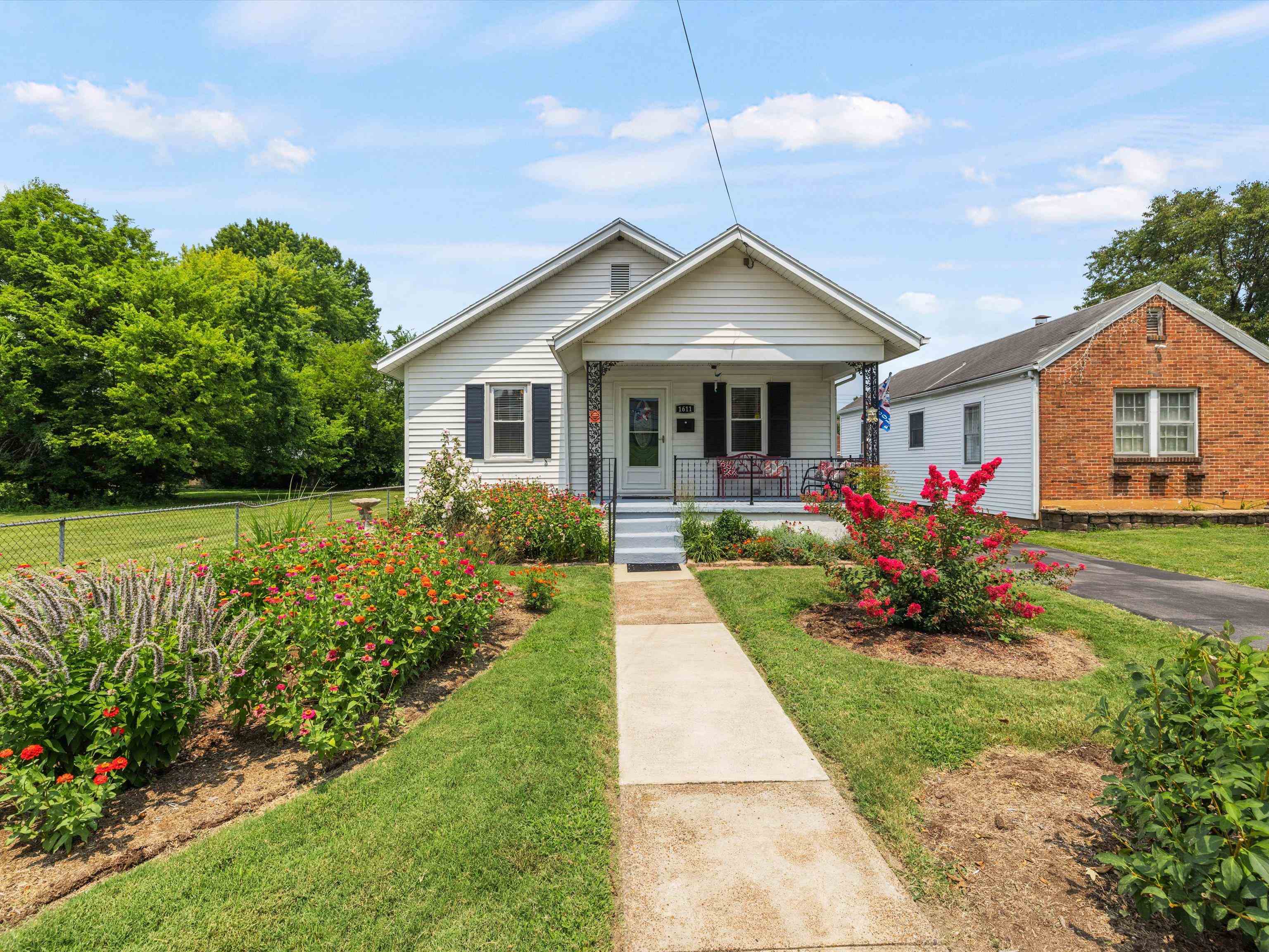 1611 W Parrish Avenue