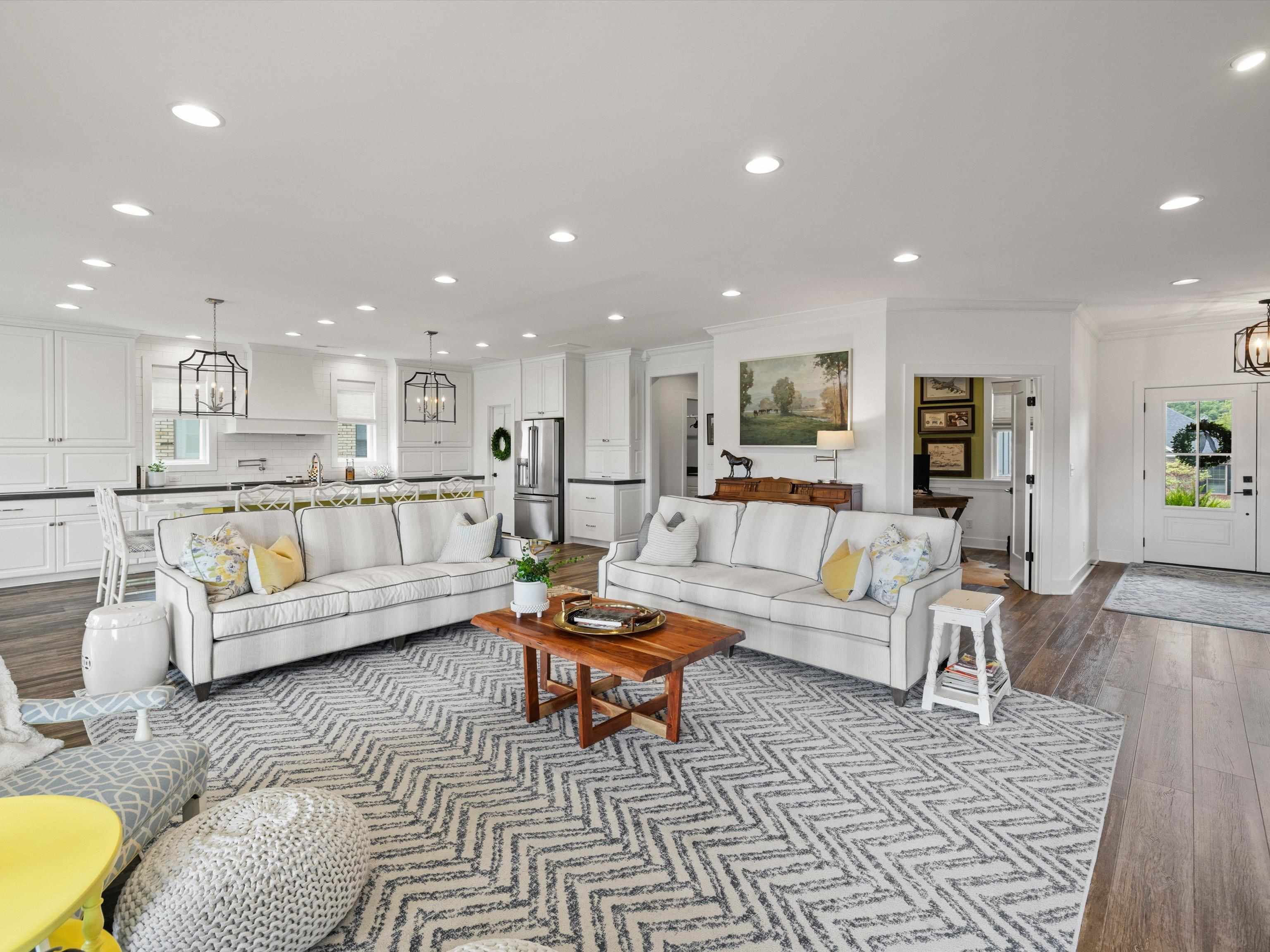 1763 Sterling Valley Dr