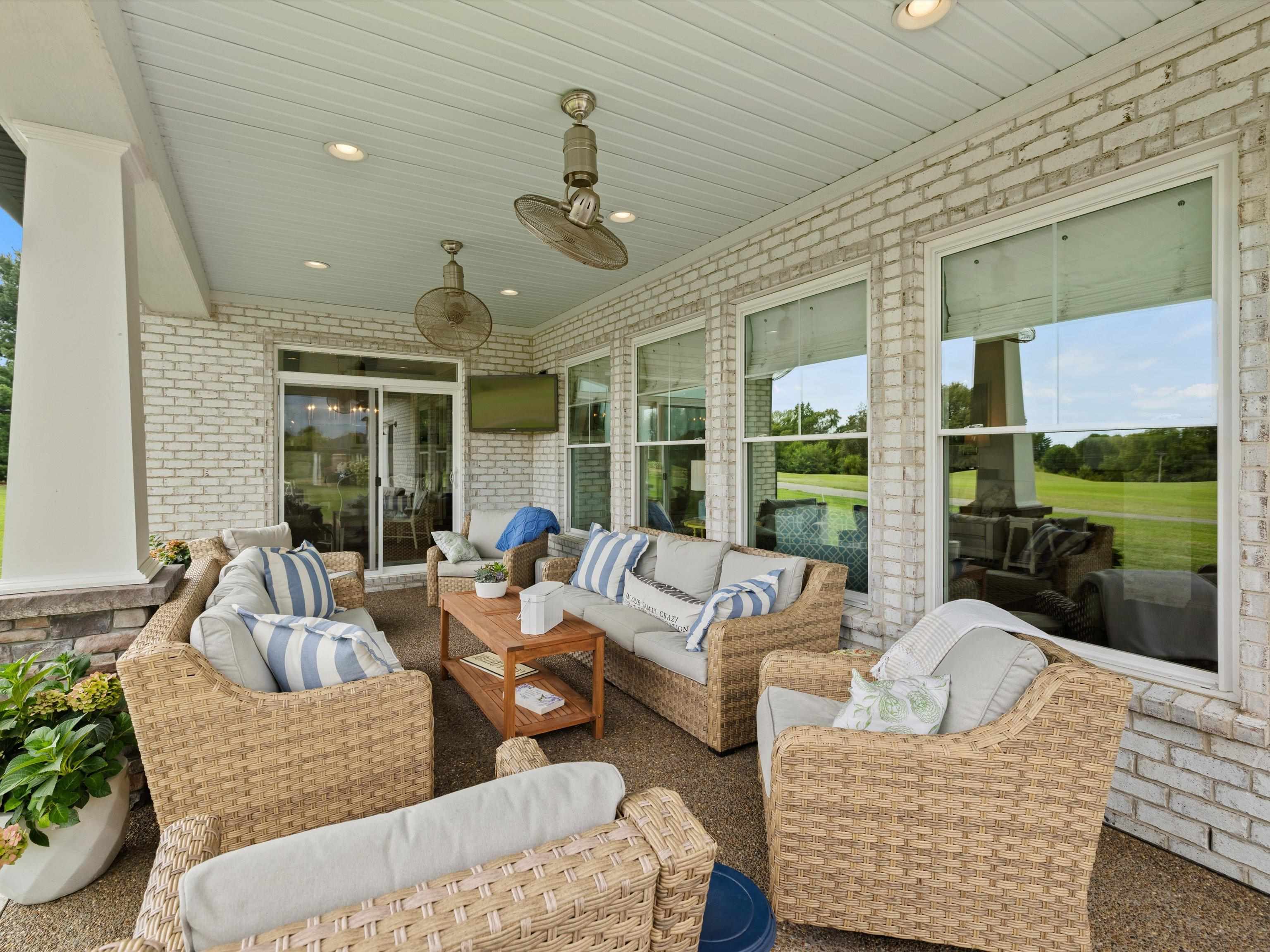 1763 Sterling Valley Dr