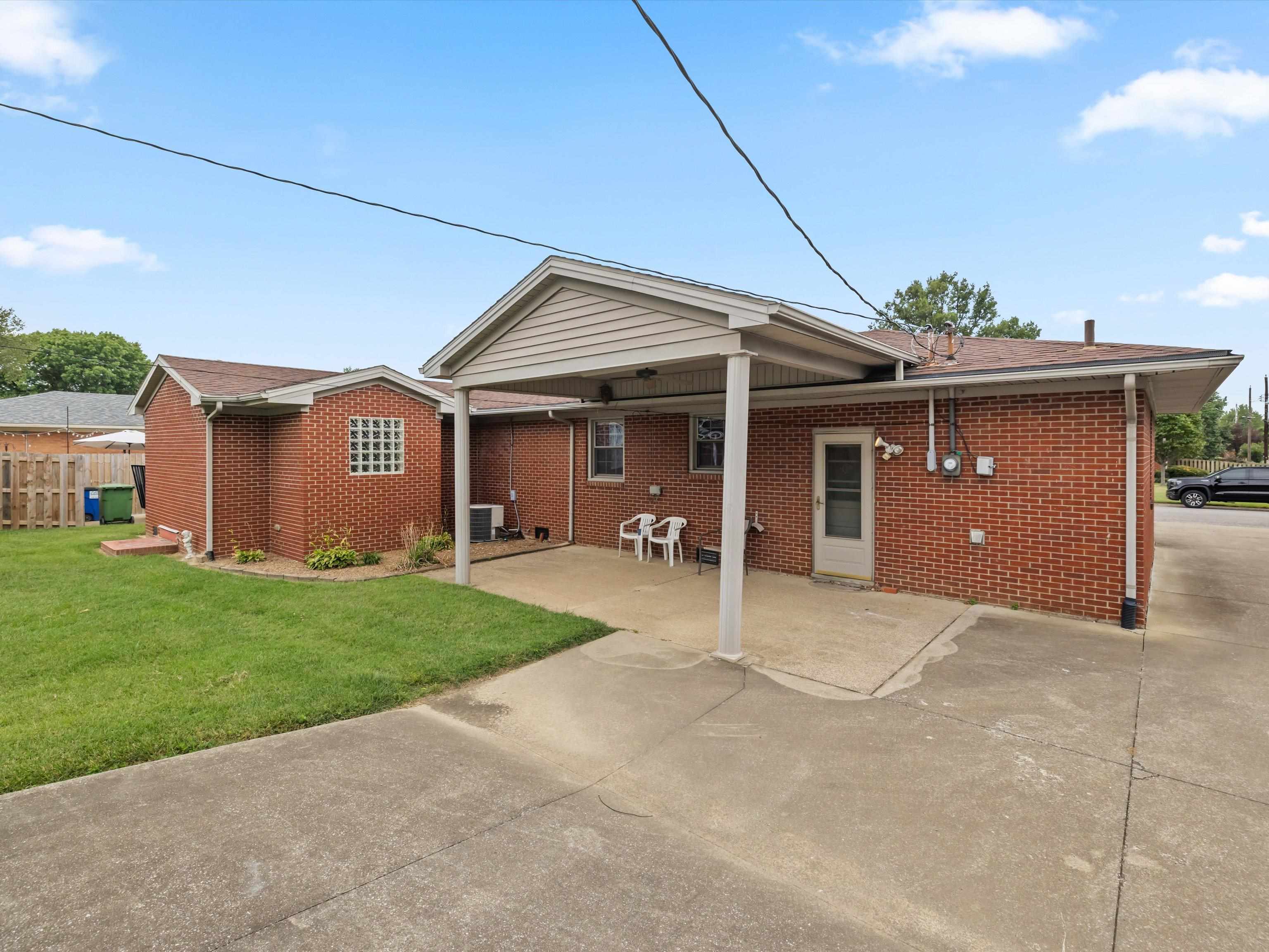 2925 Plymouth Pl