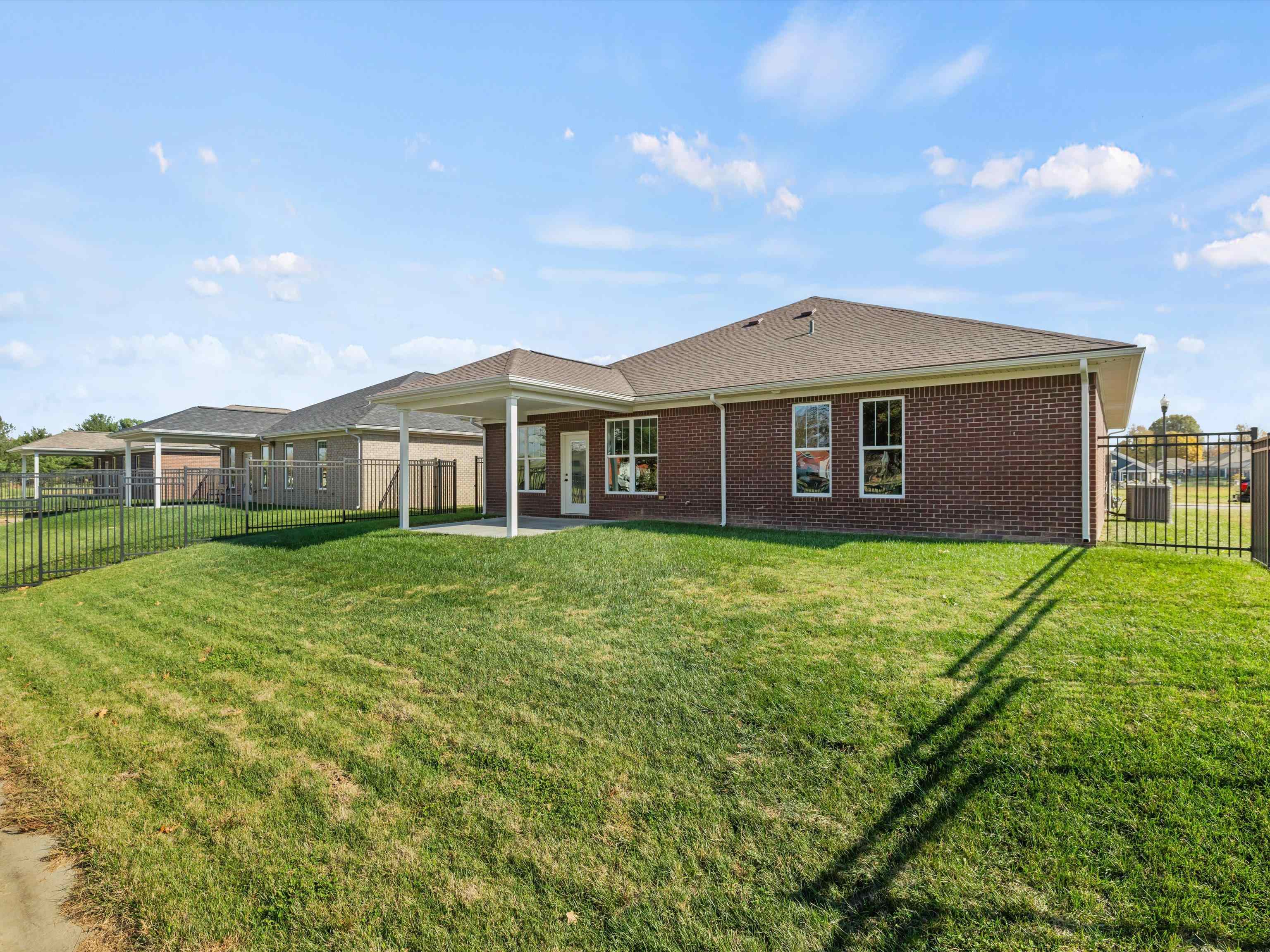 5572 Park Haven Bend