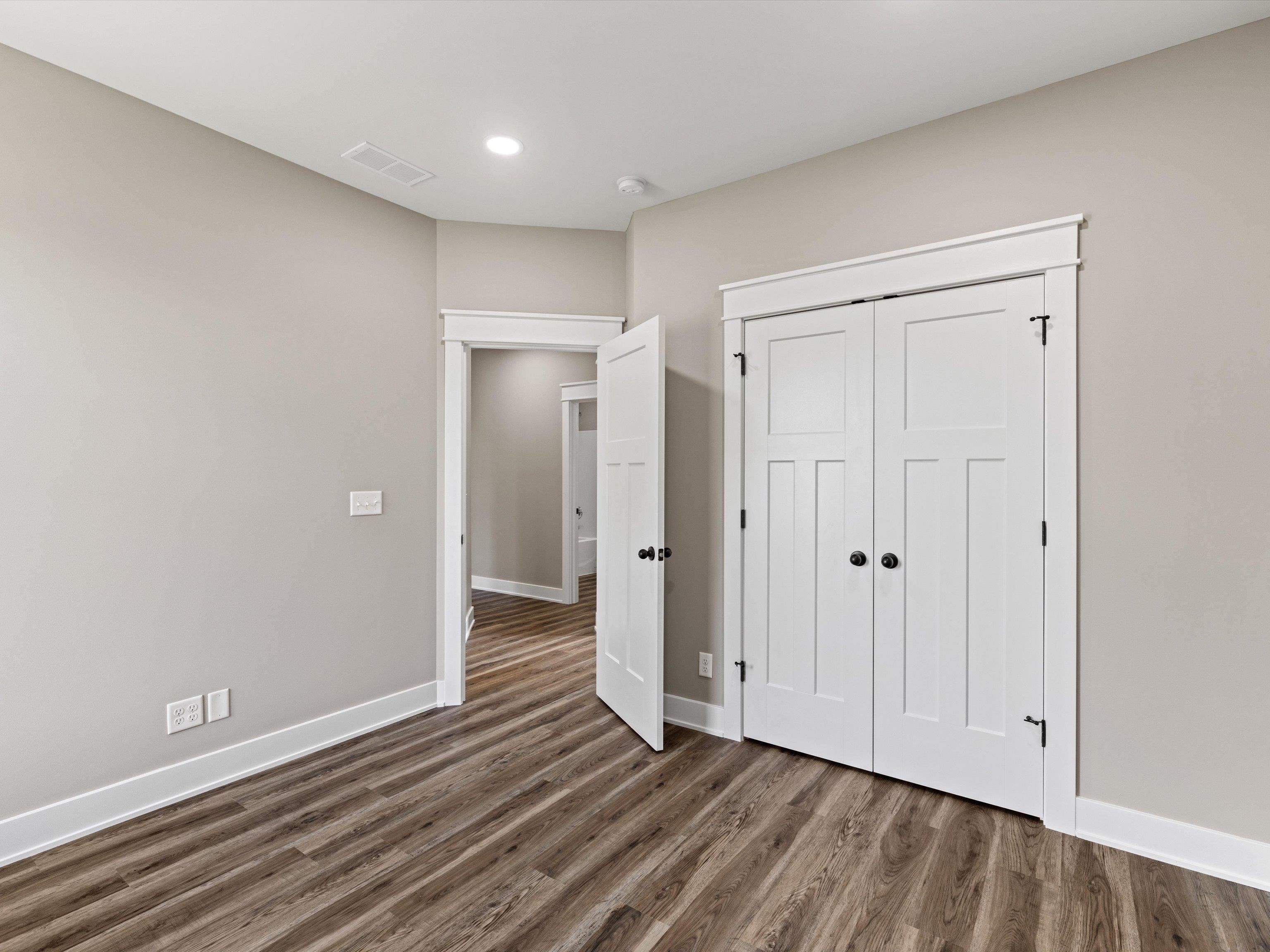 5572 Park Haven Bend