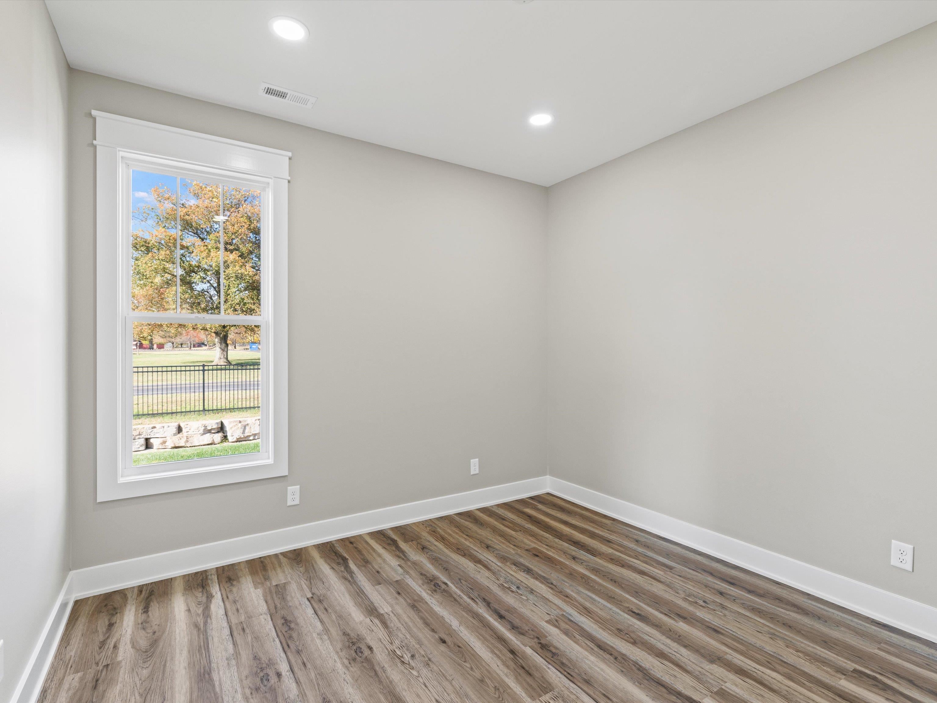 5572 Park Haven Bend