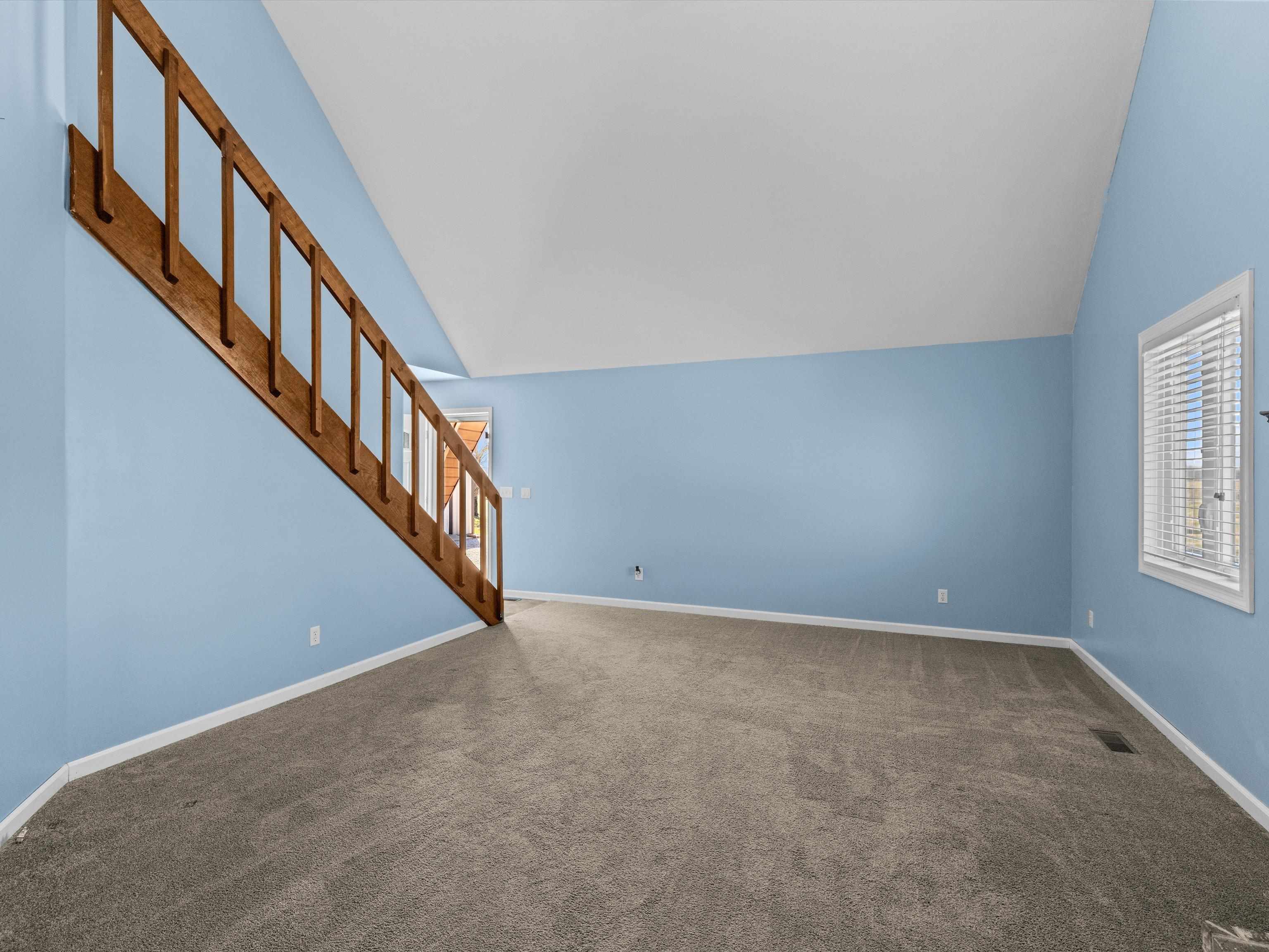 5015 Boswell Rd