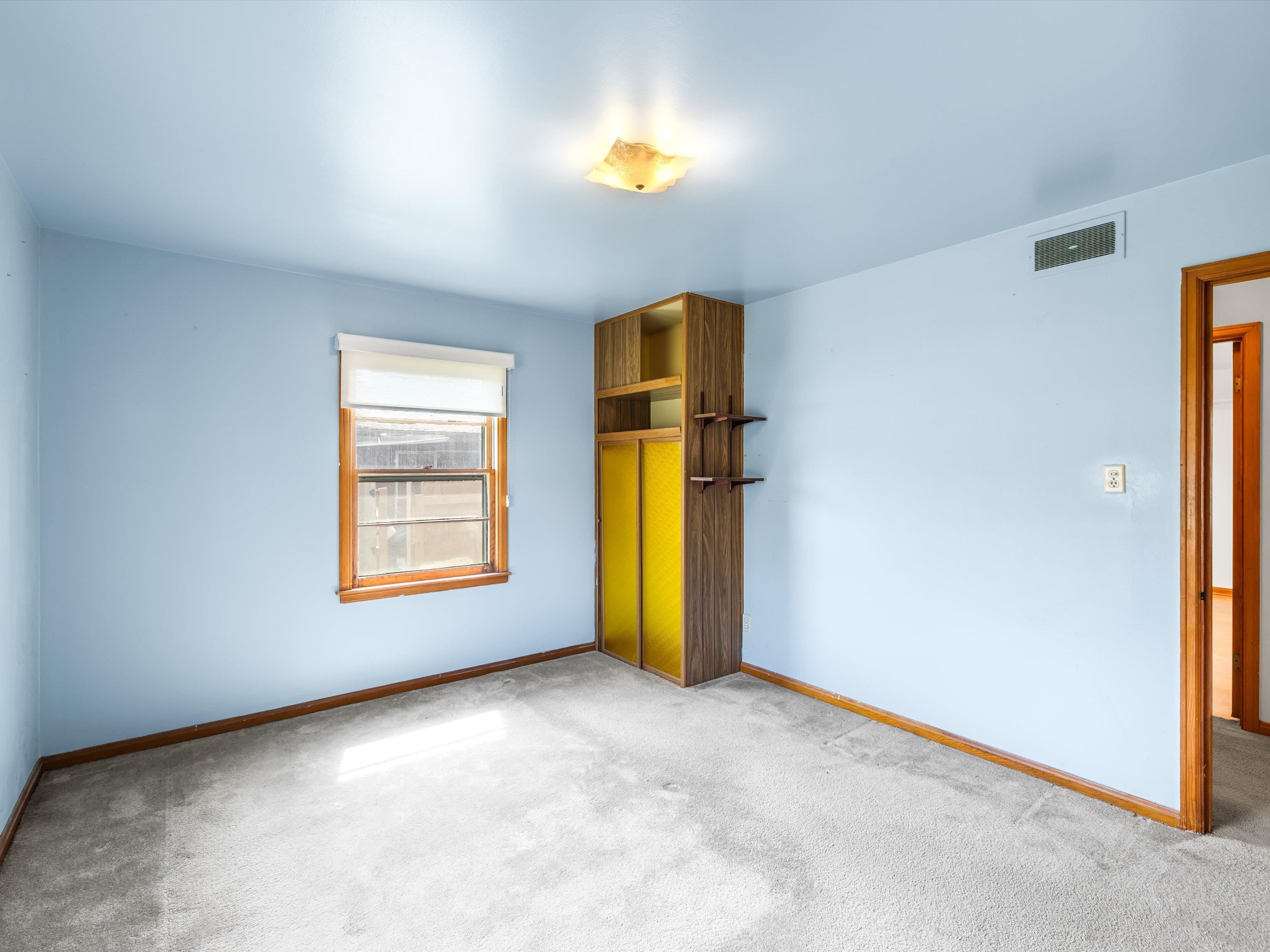 1742 Mohawk Dr