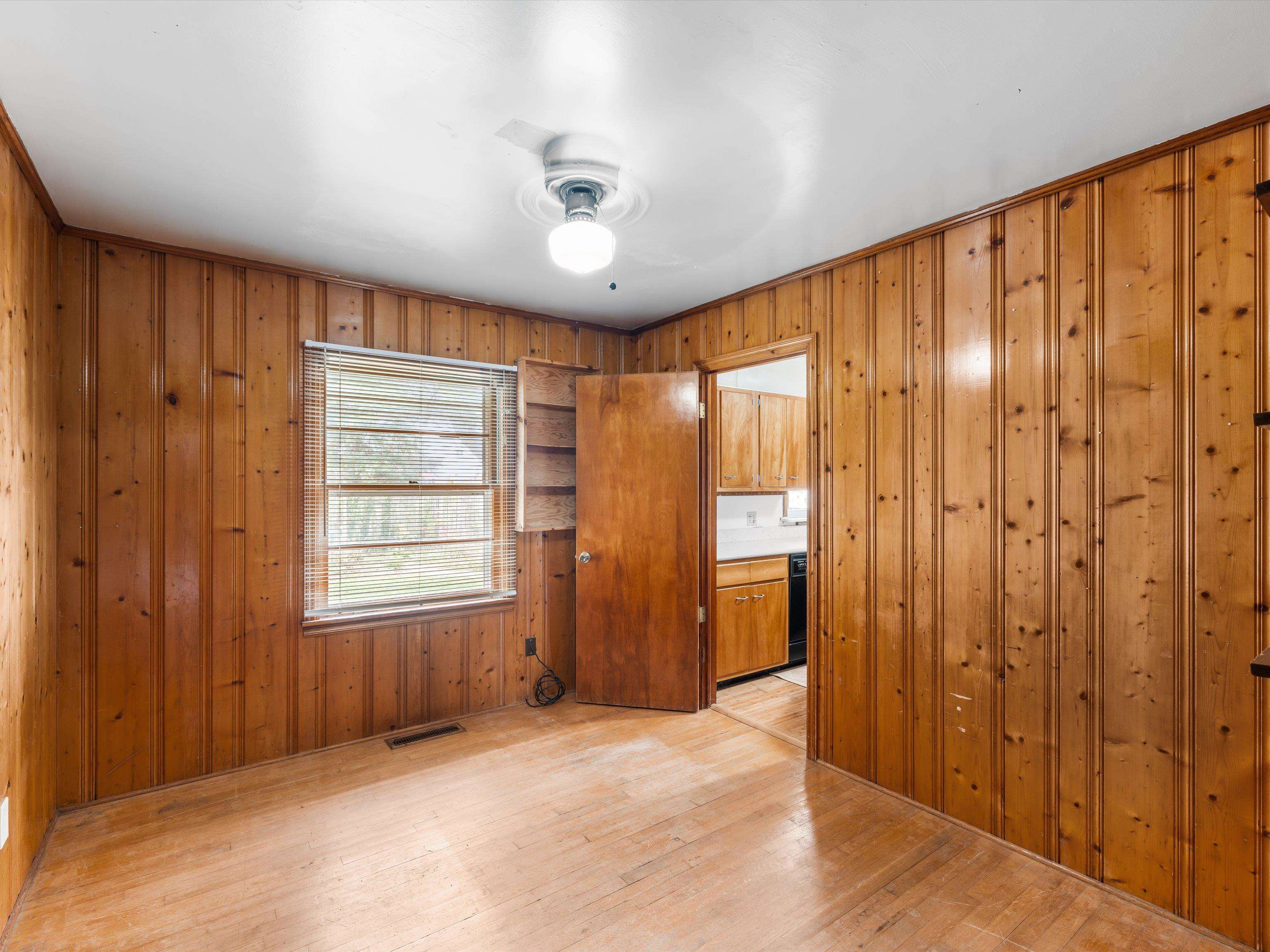 1742 Mohawk Dr
