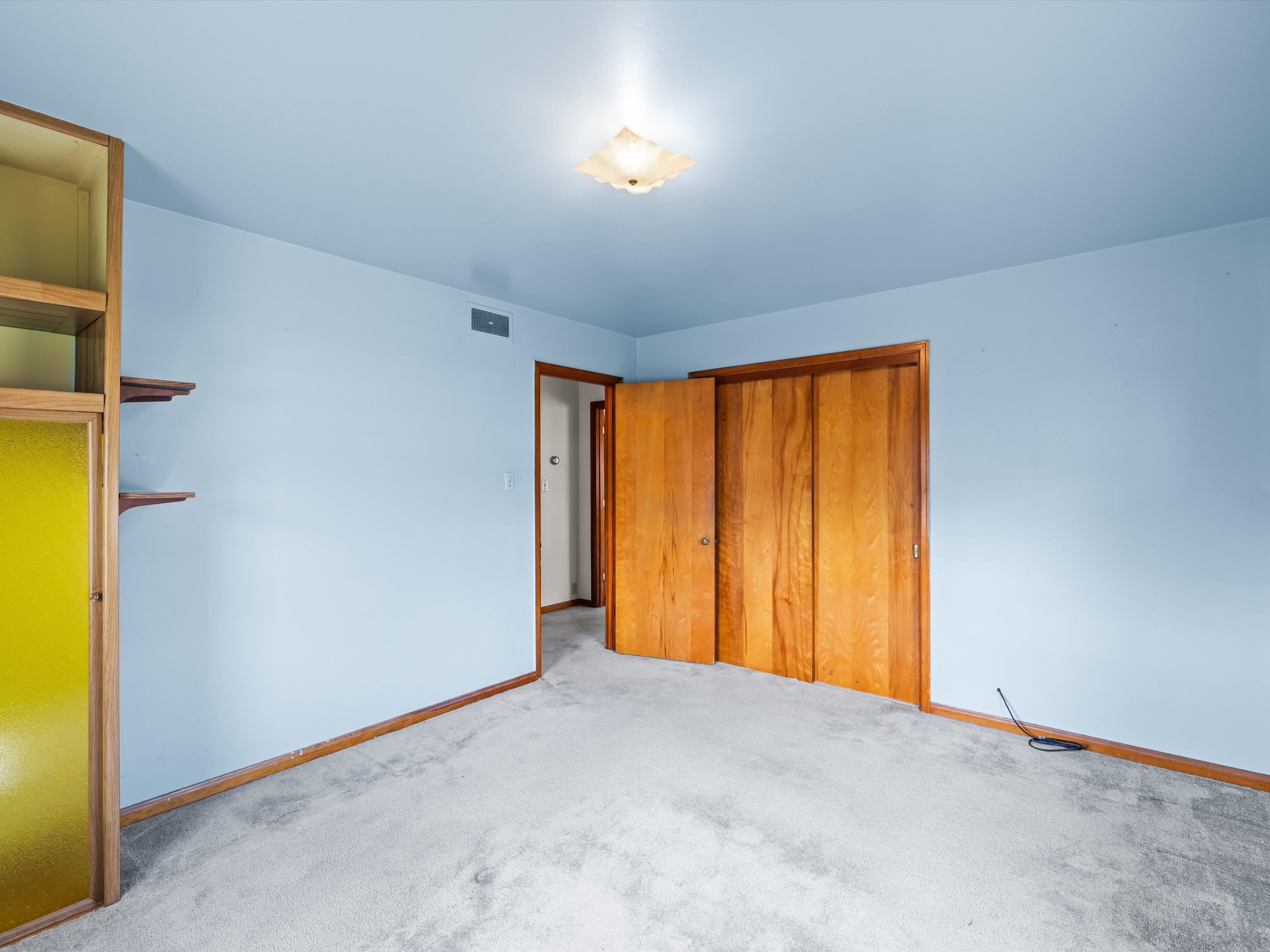 1742 Mohawk Dr