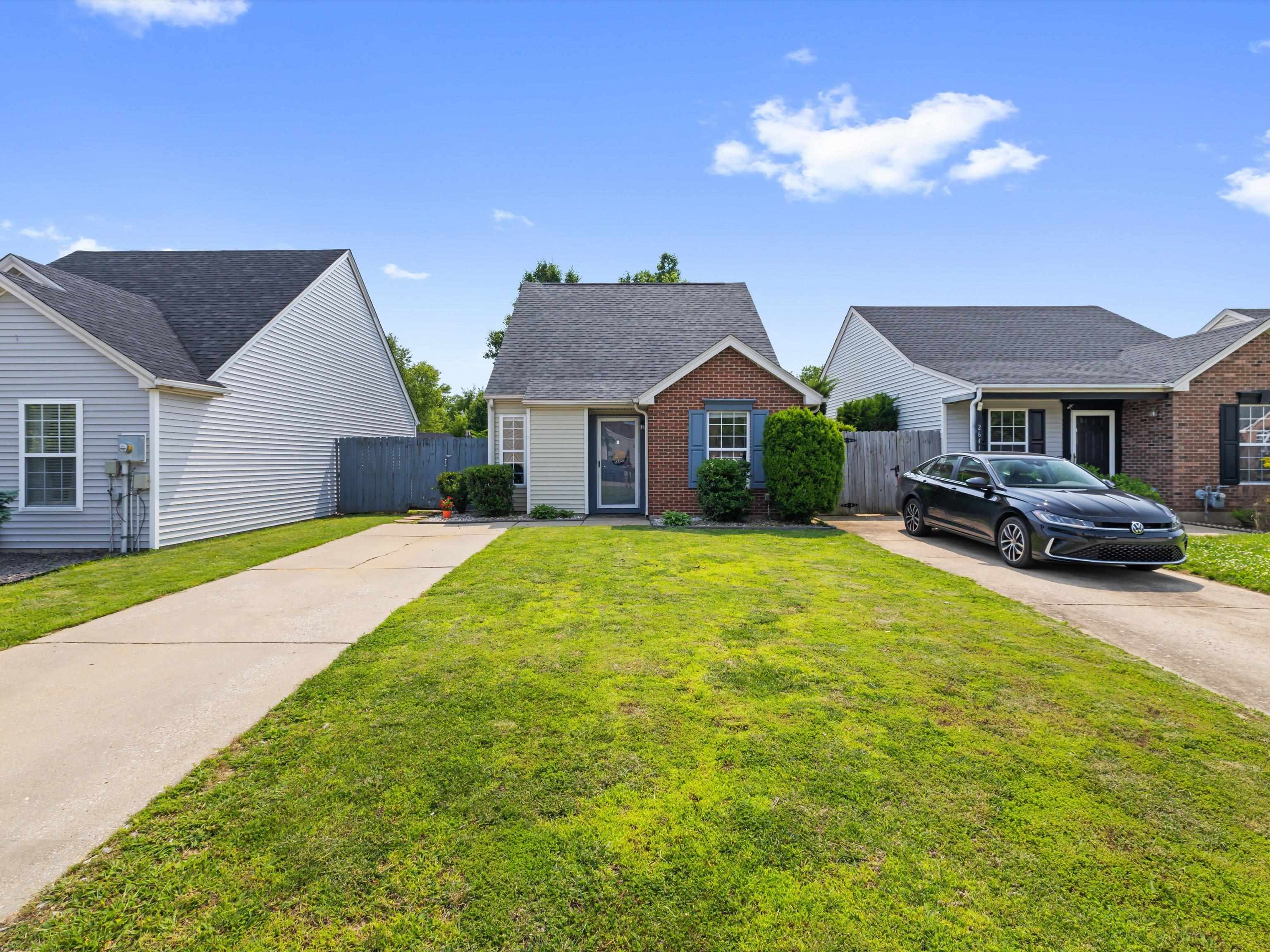 2637 Wisteria Gardens