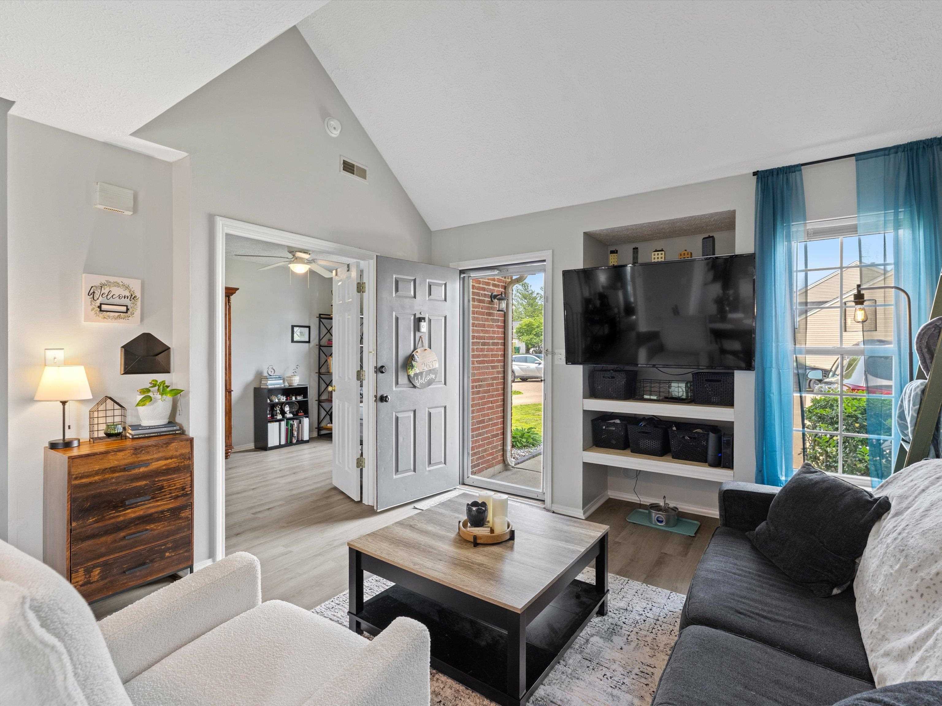 2637 Wisteria Gardens