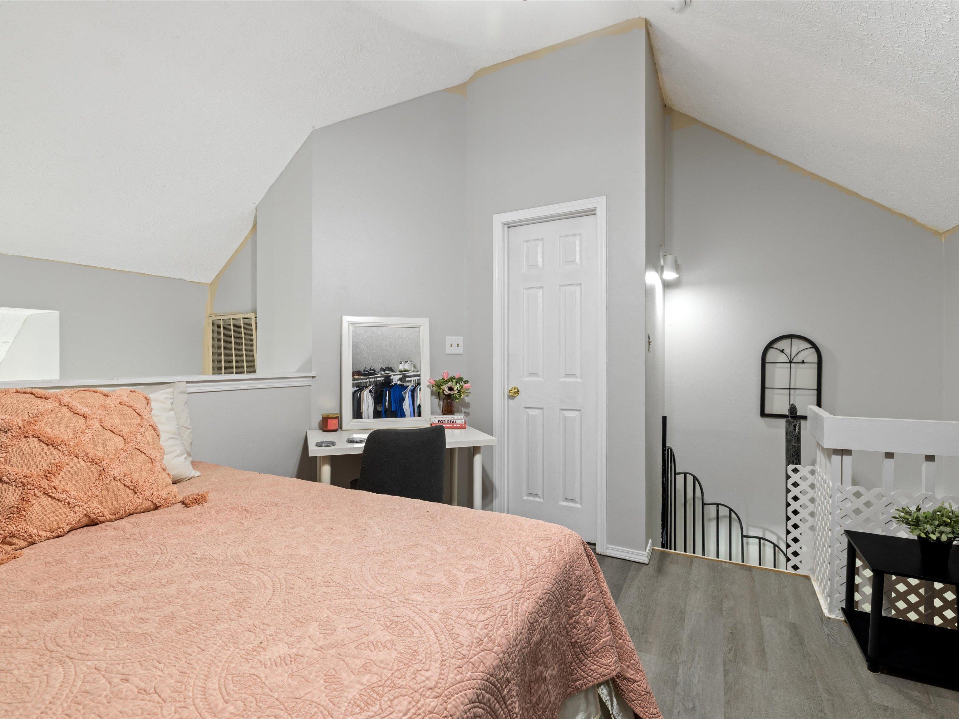 2637 Wisteria Gardens
