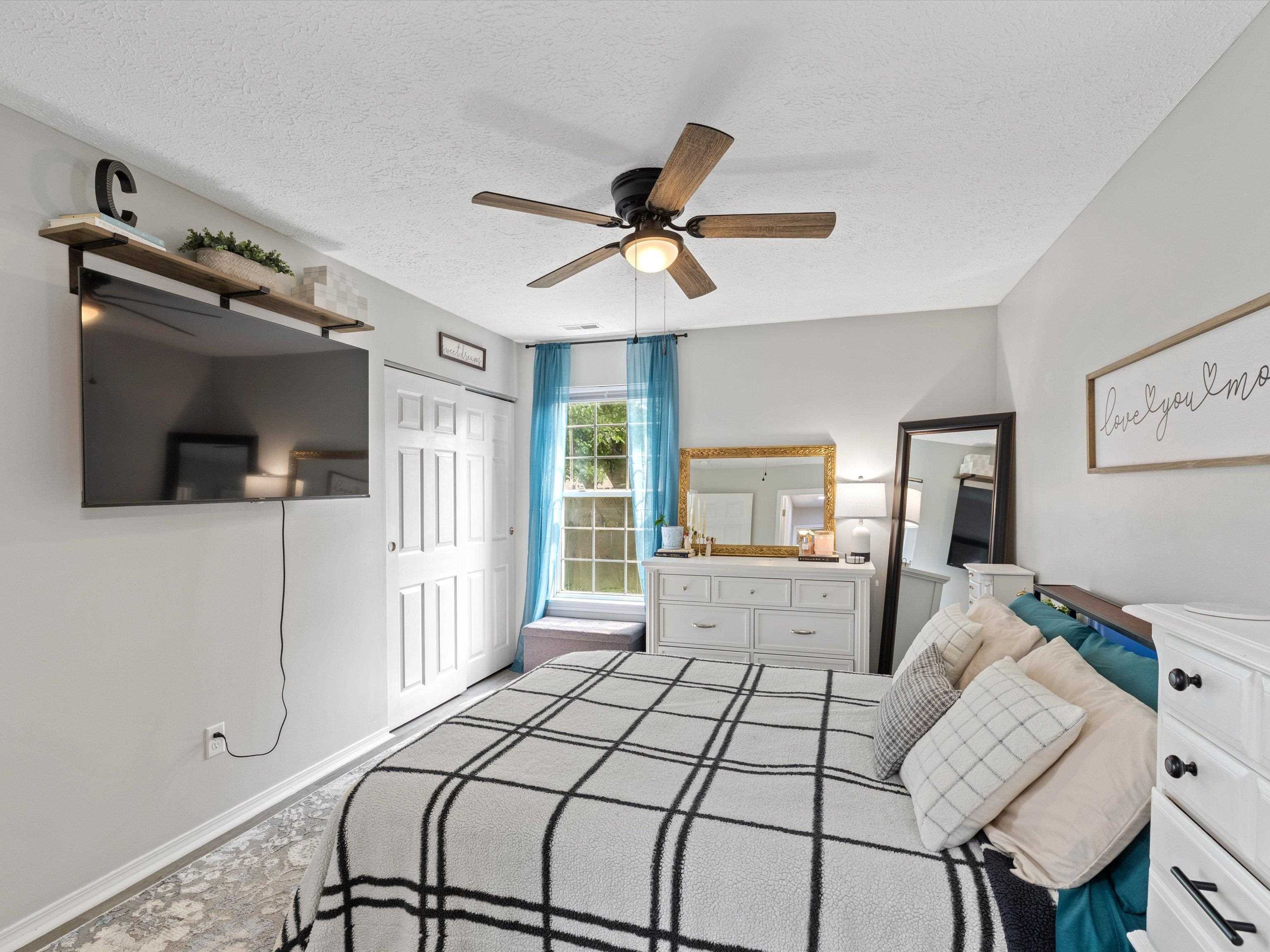 2637 Wisteria Gardens