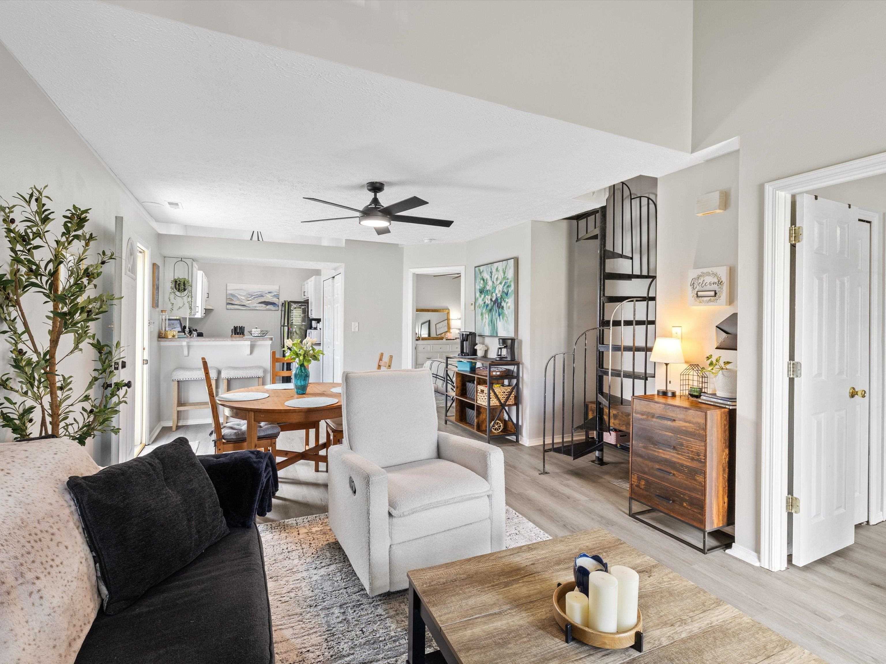 2637 Wisteria Gardens