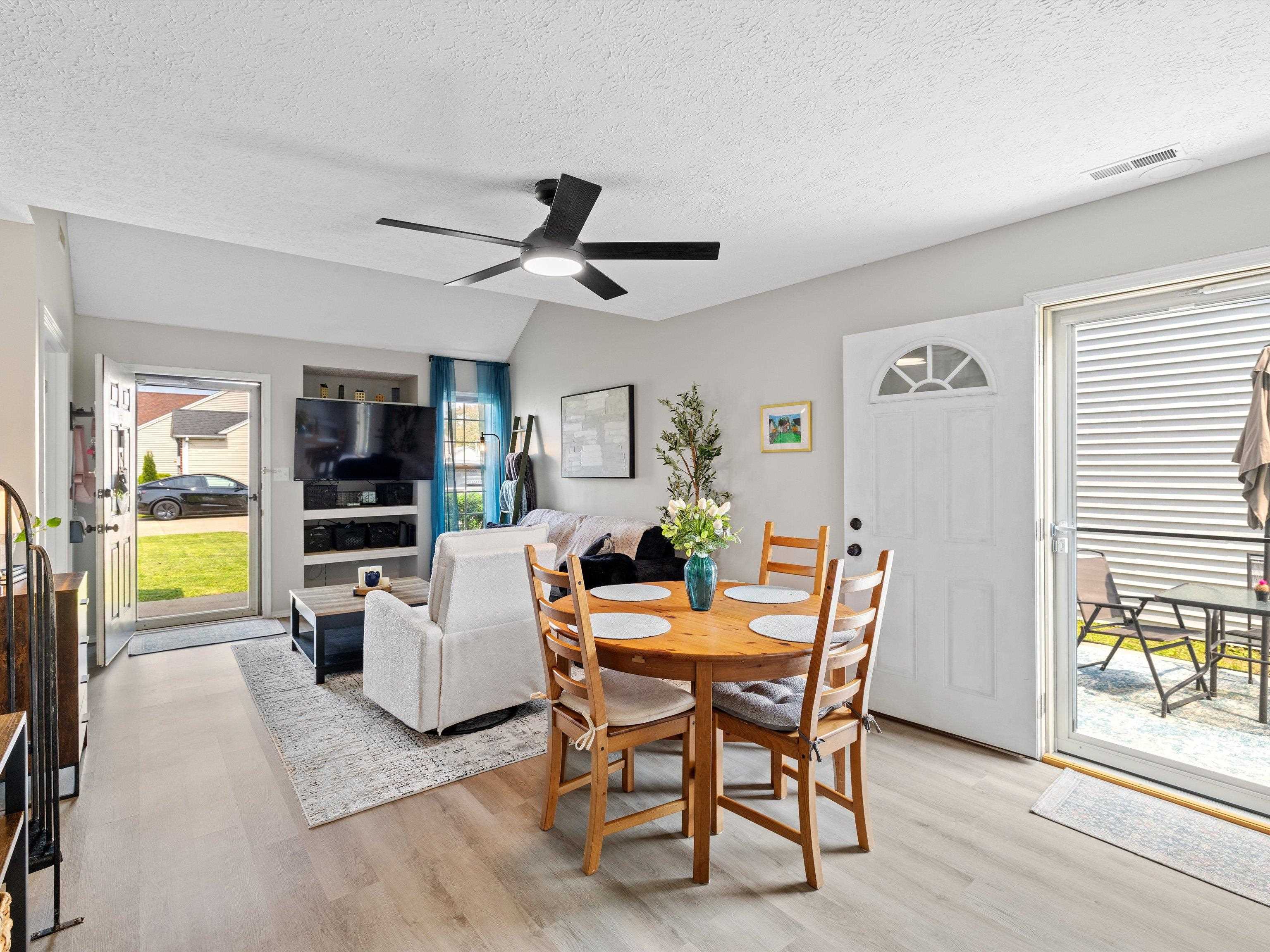 2637 Wisteria Gardens