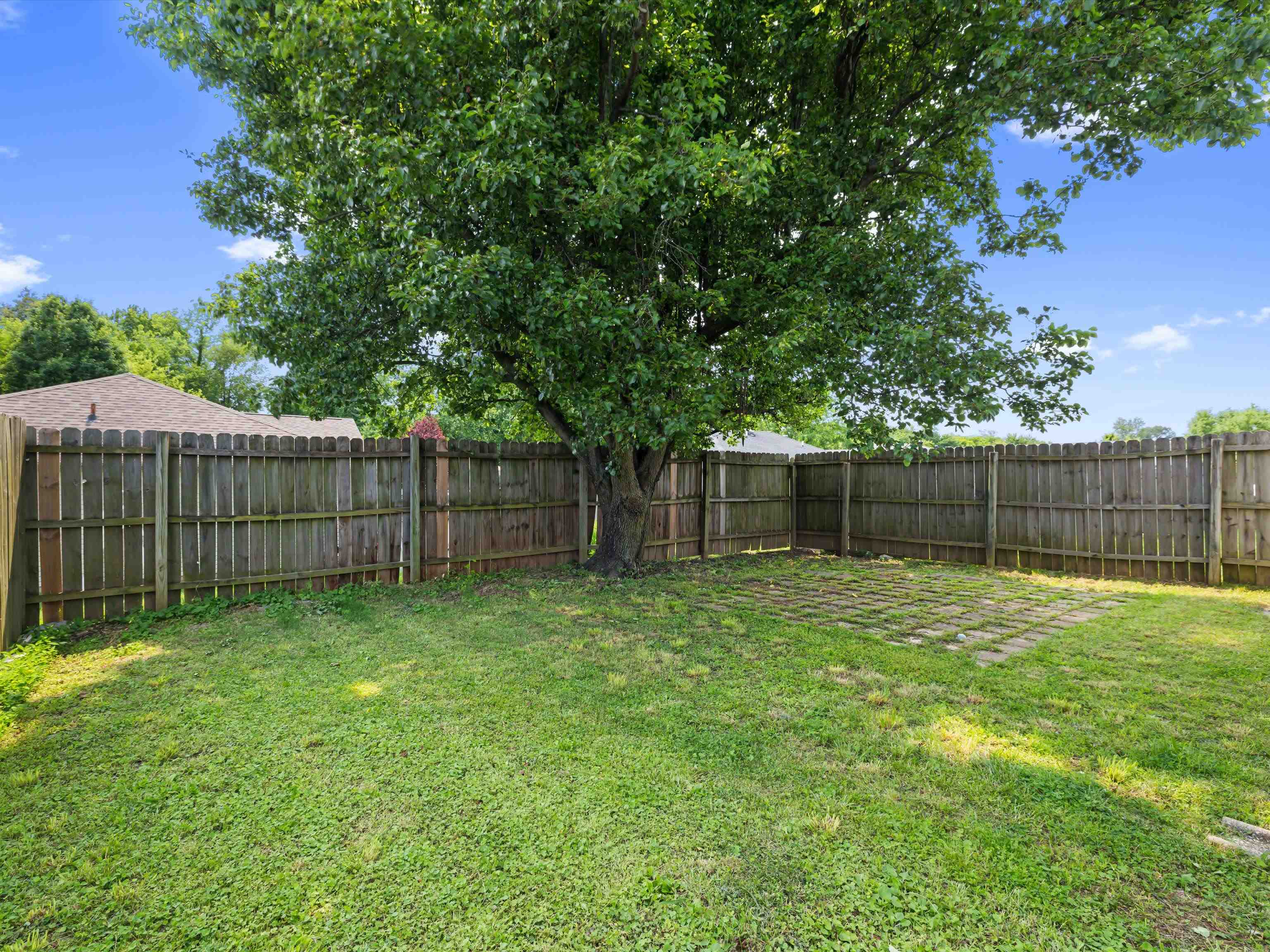 2637 Wisteria Gardens