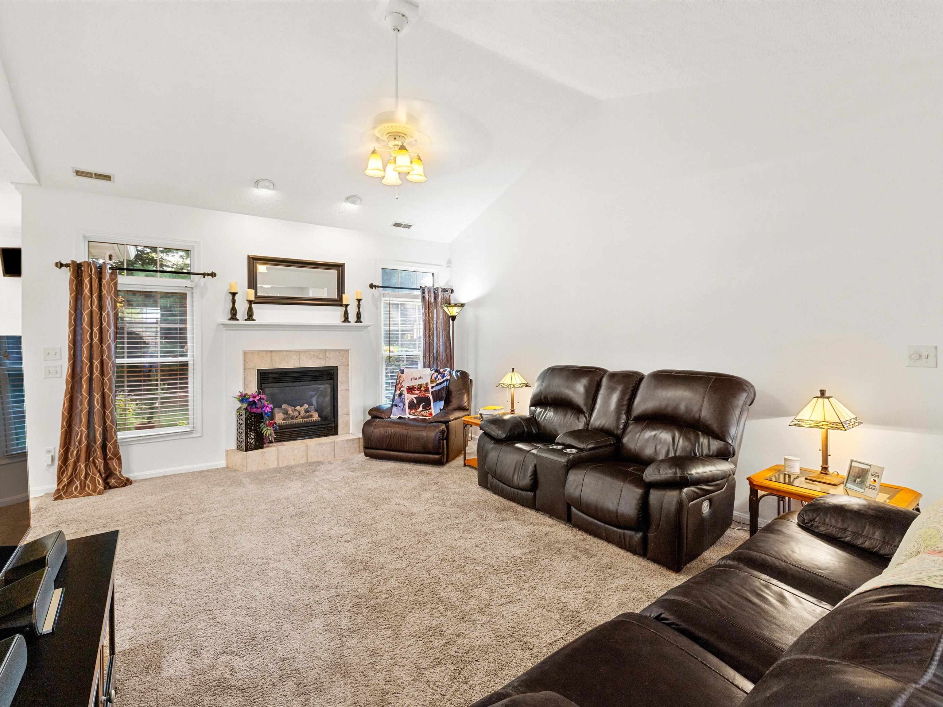 3312 Calumet Trace