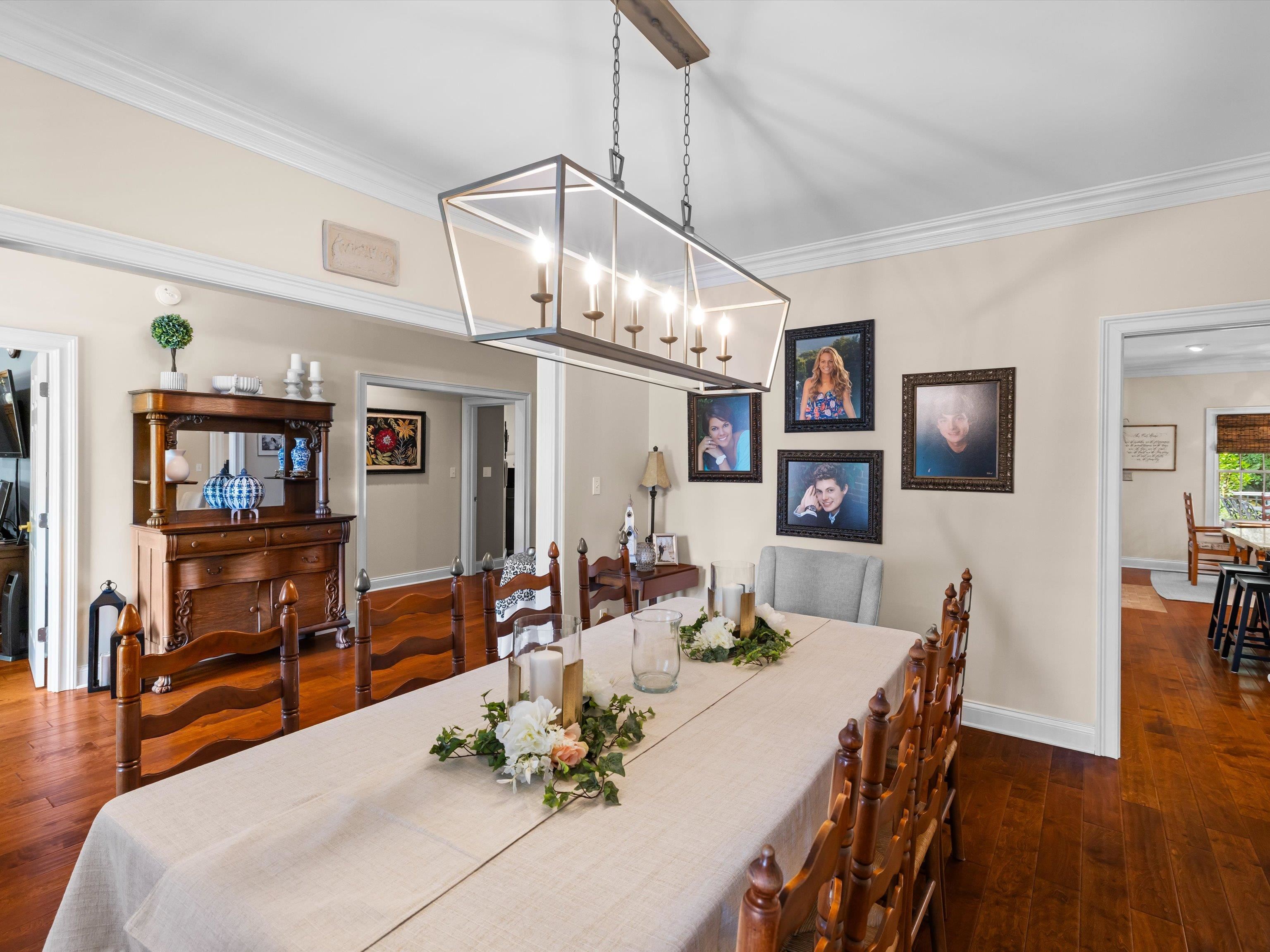 4884 Oak Meadow Ct