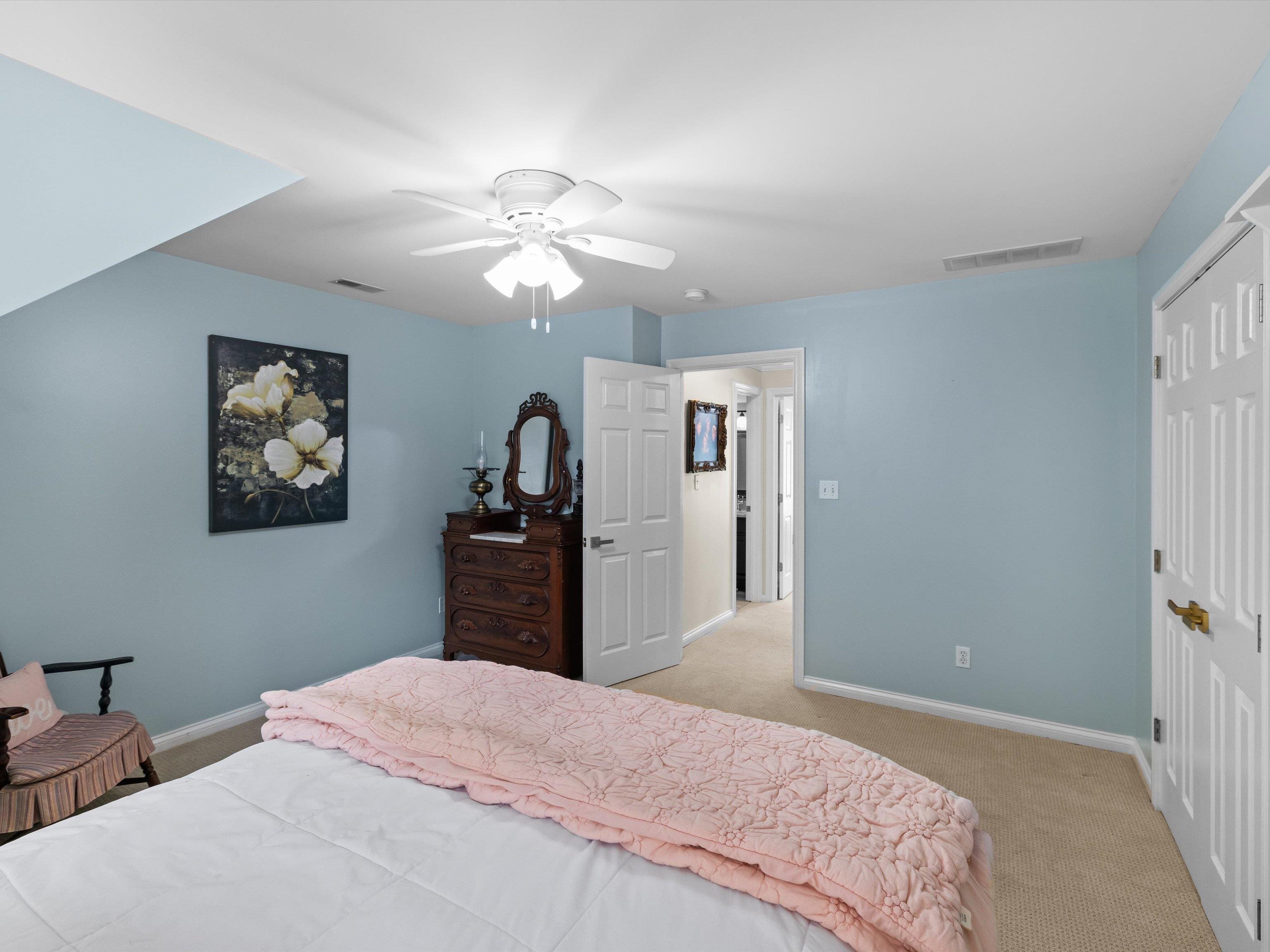 4884 Oak Meadow Ct