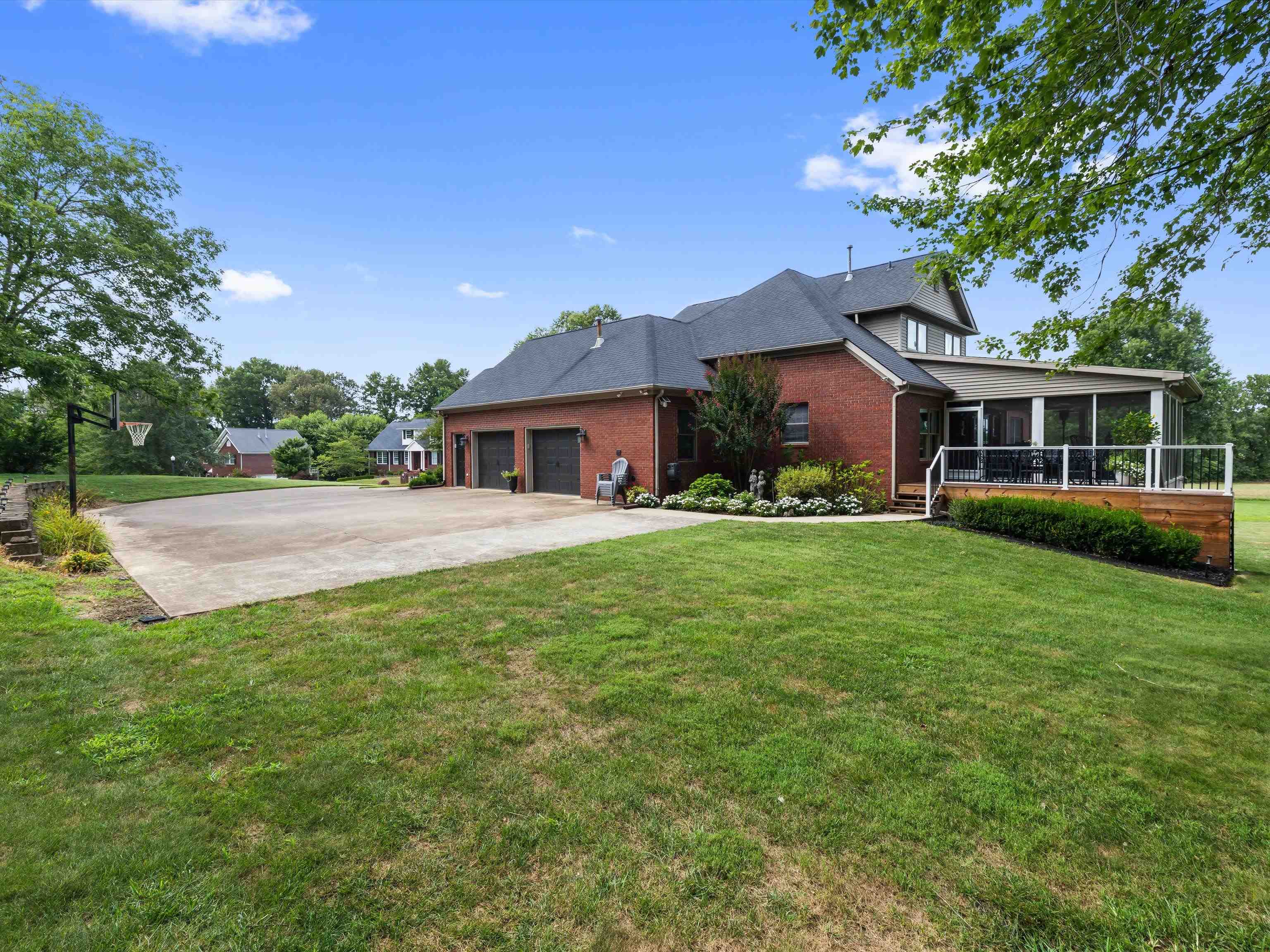 4884 Oak Meadow Ct