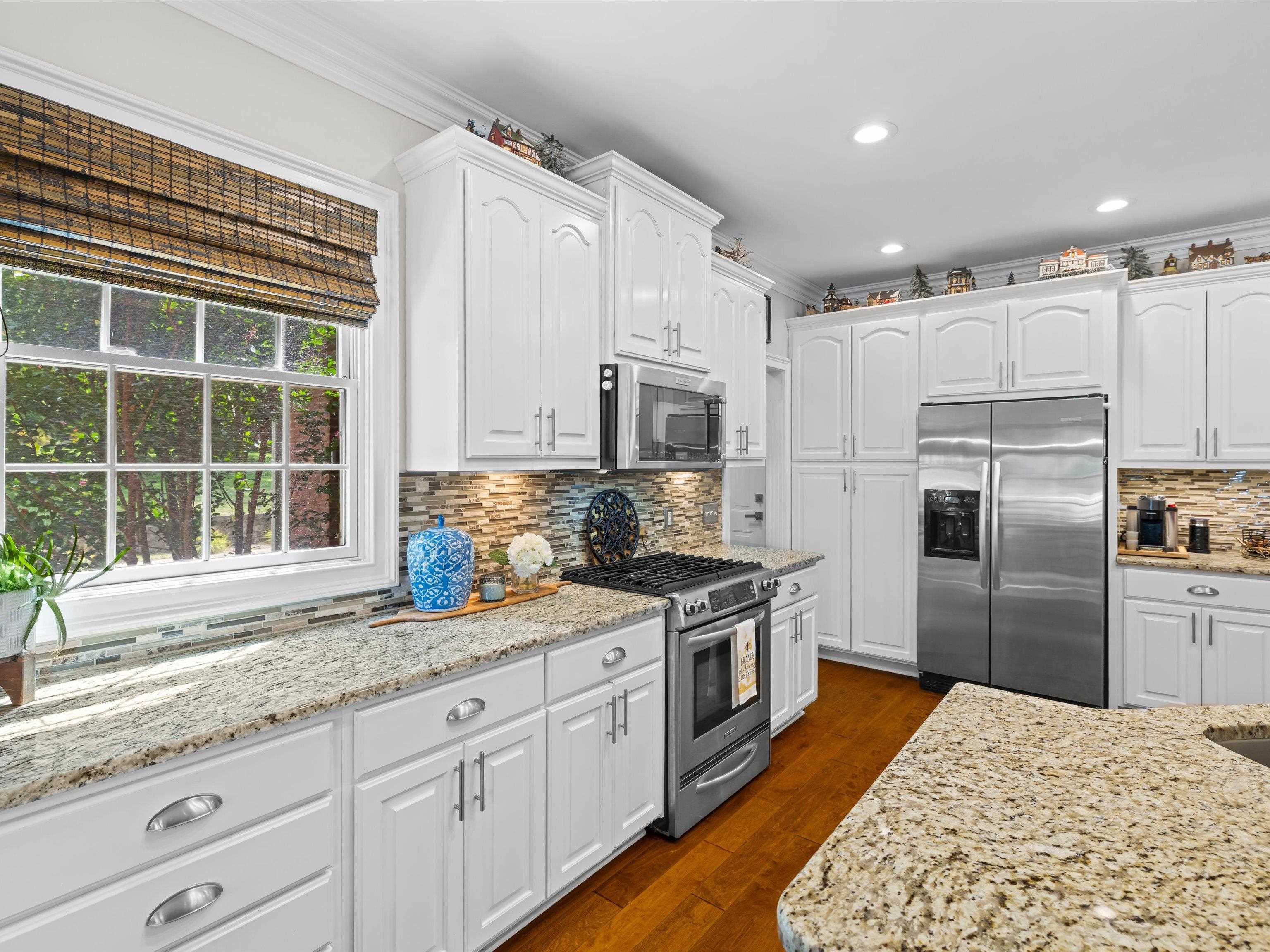 4884 Oak Meadow Ct