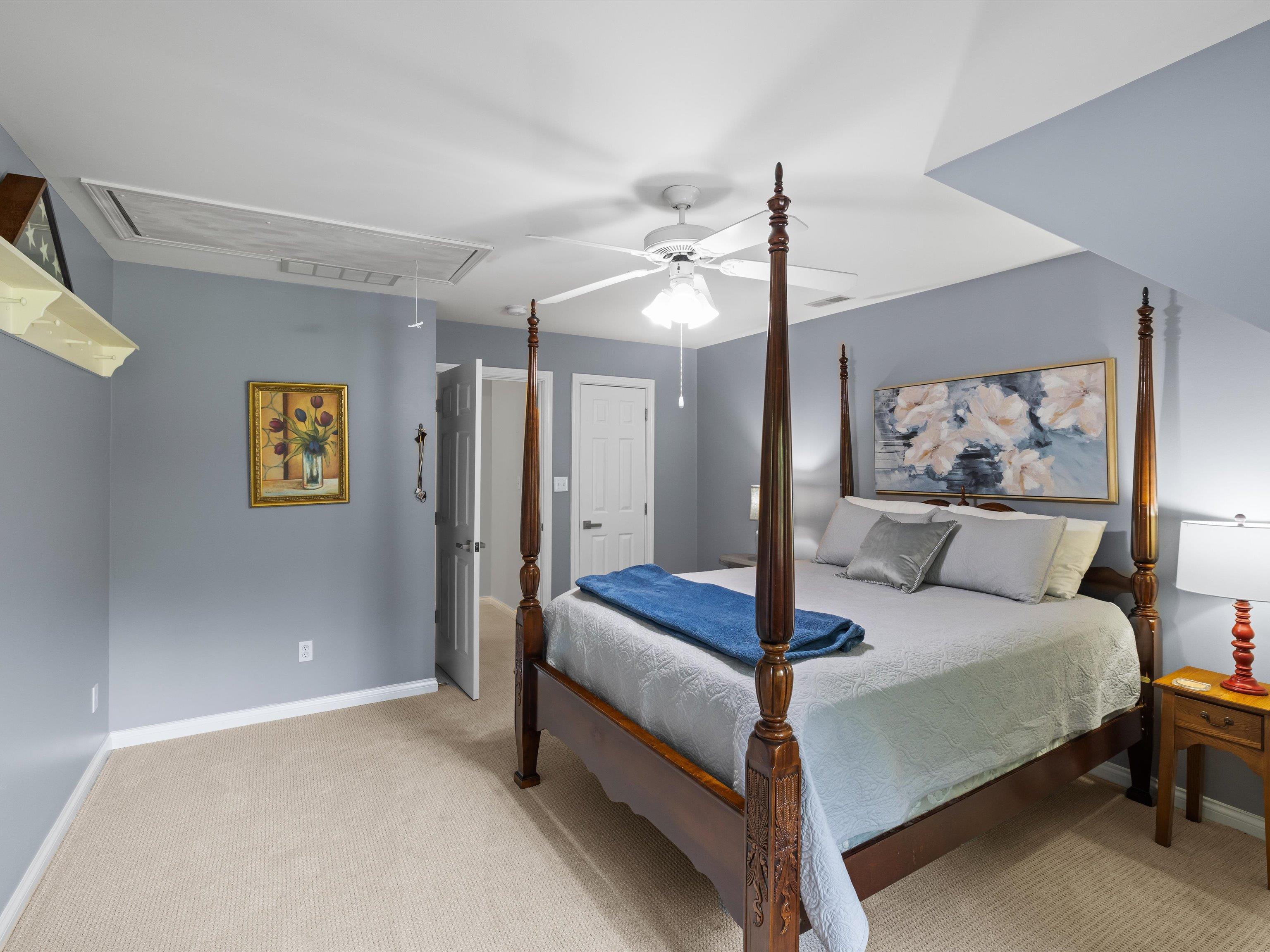 4884 Oak Meadow Ct