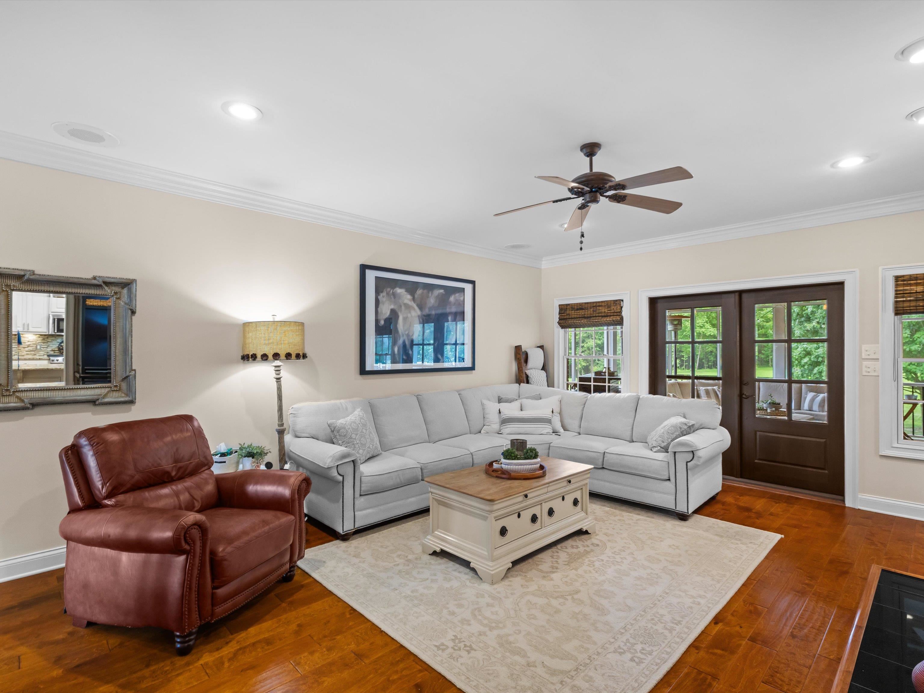 4884 Oak Meadow Ct