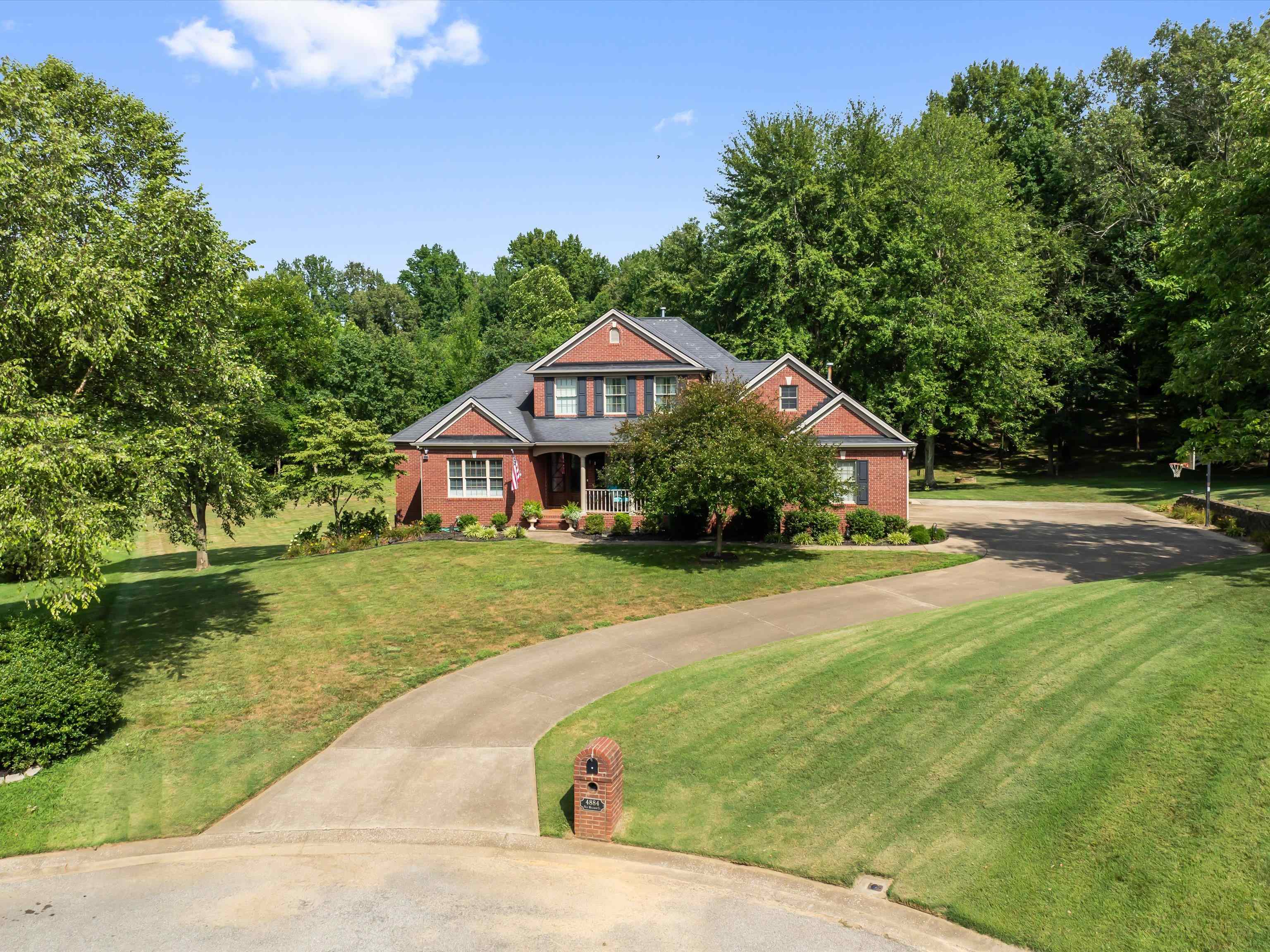 4884 Oak Meadow Ct