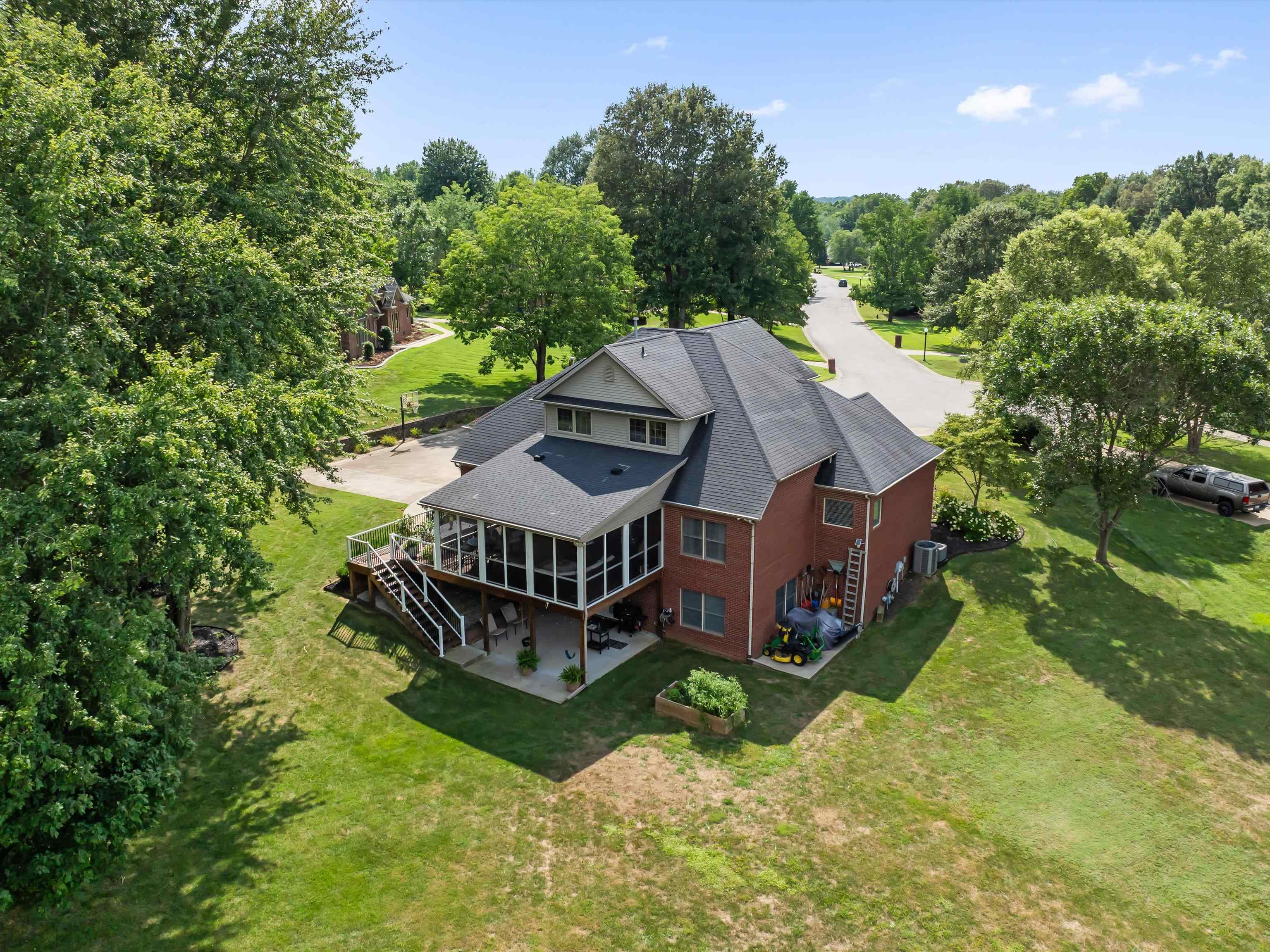4884 Oak Meadow Ct