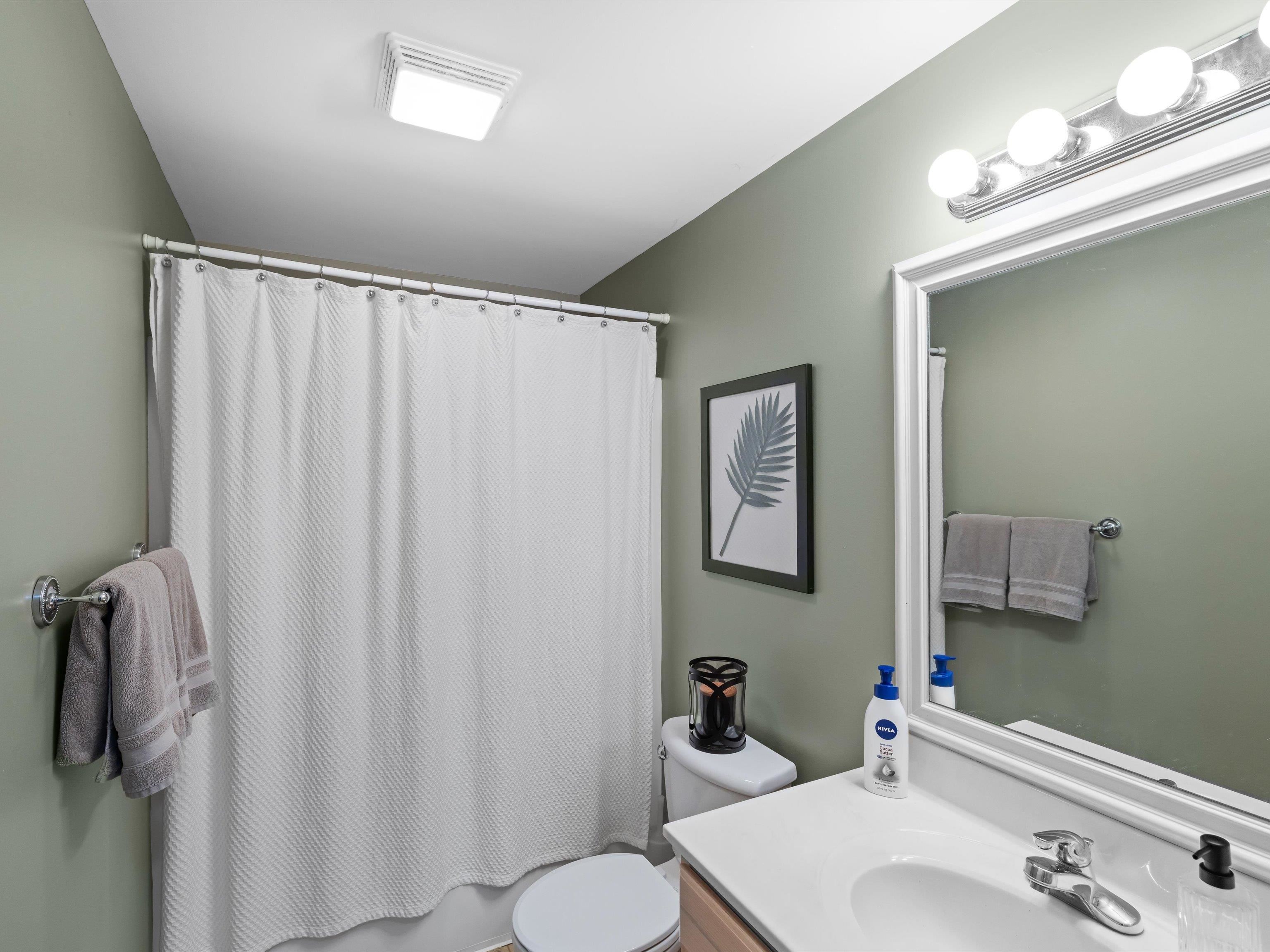 4884 Oak Meadow Ct