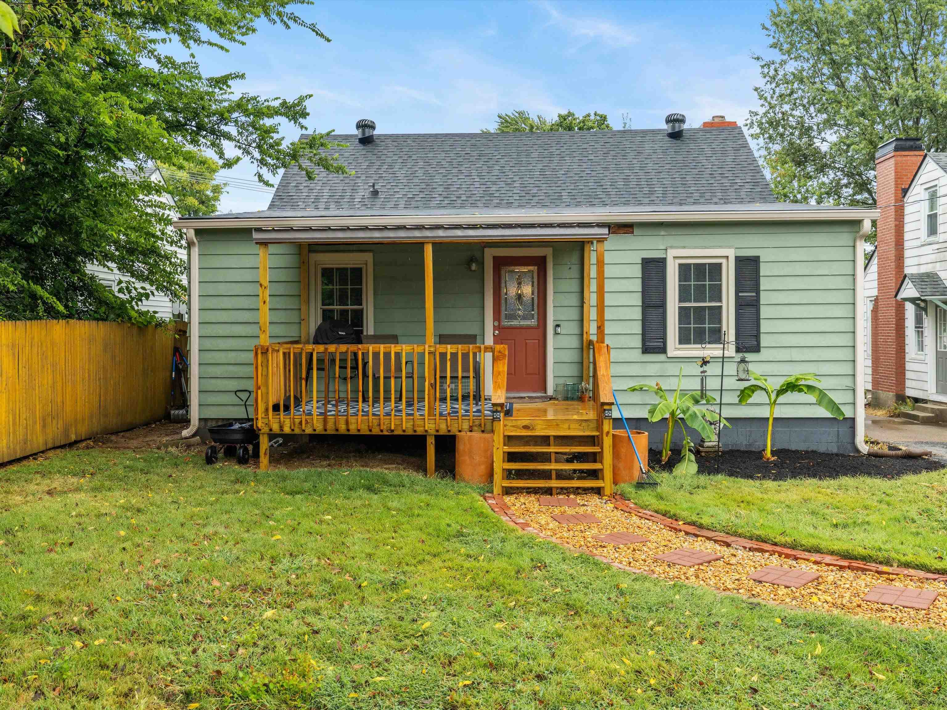 2320 Cedar St