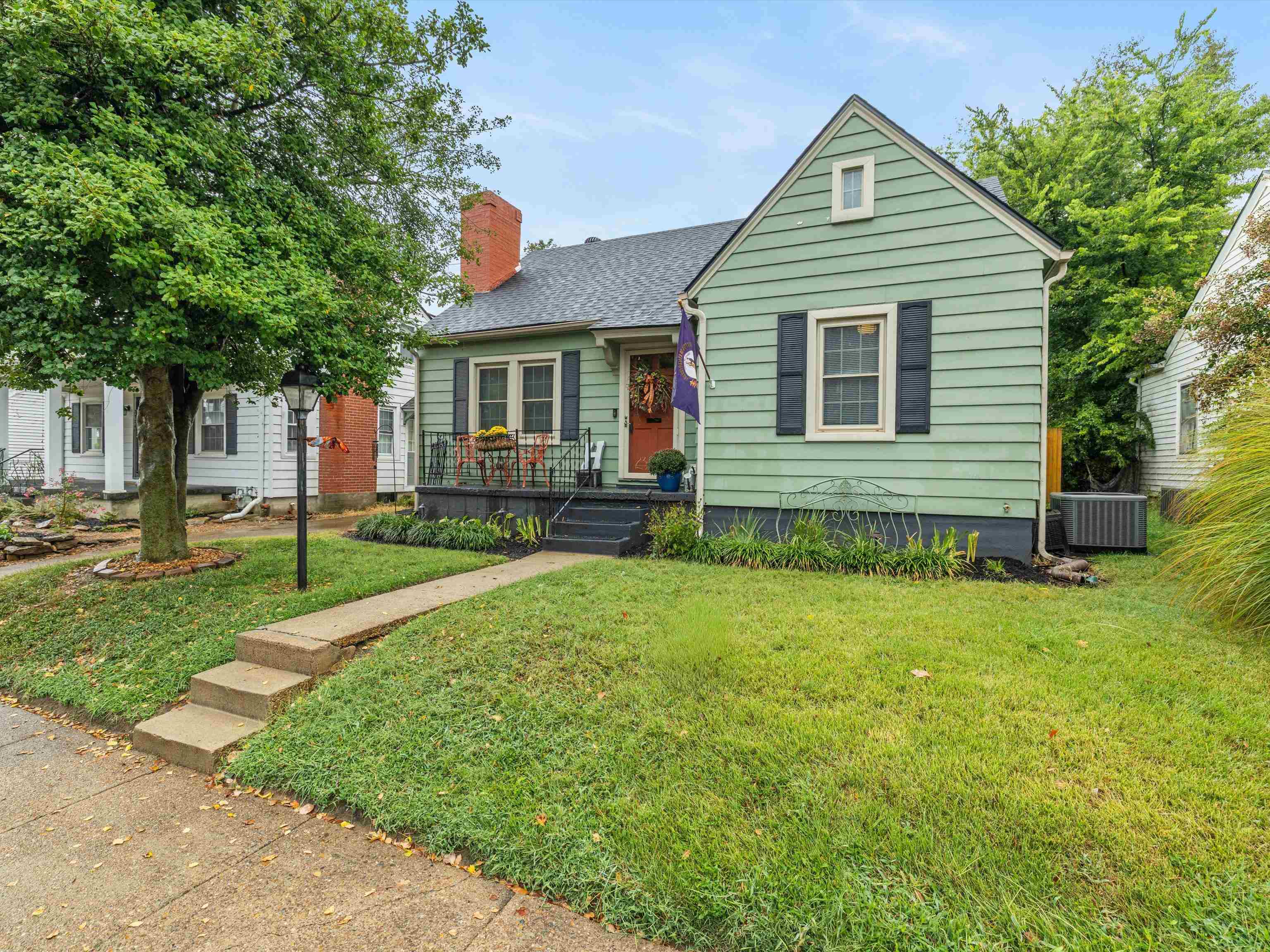 2320 Cedar St