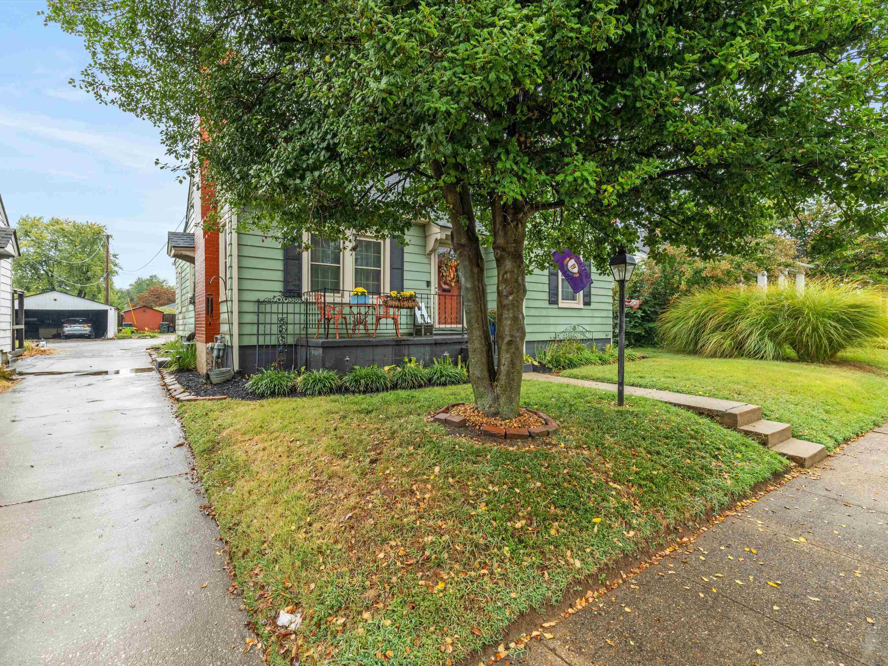 2320 Cedar St