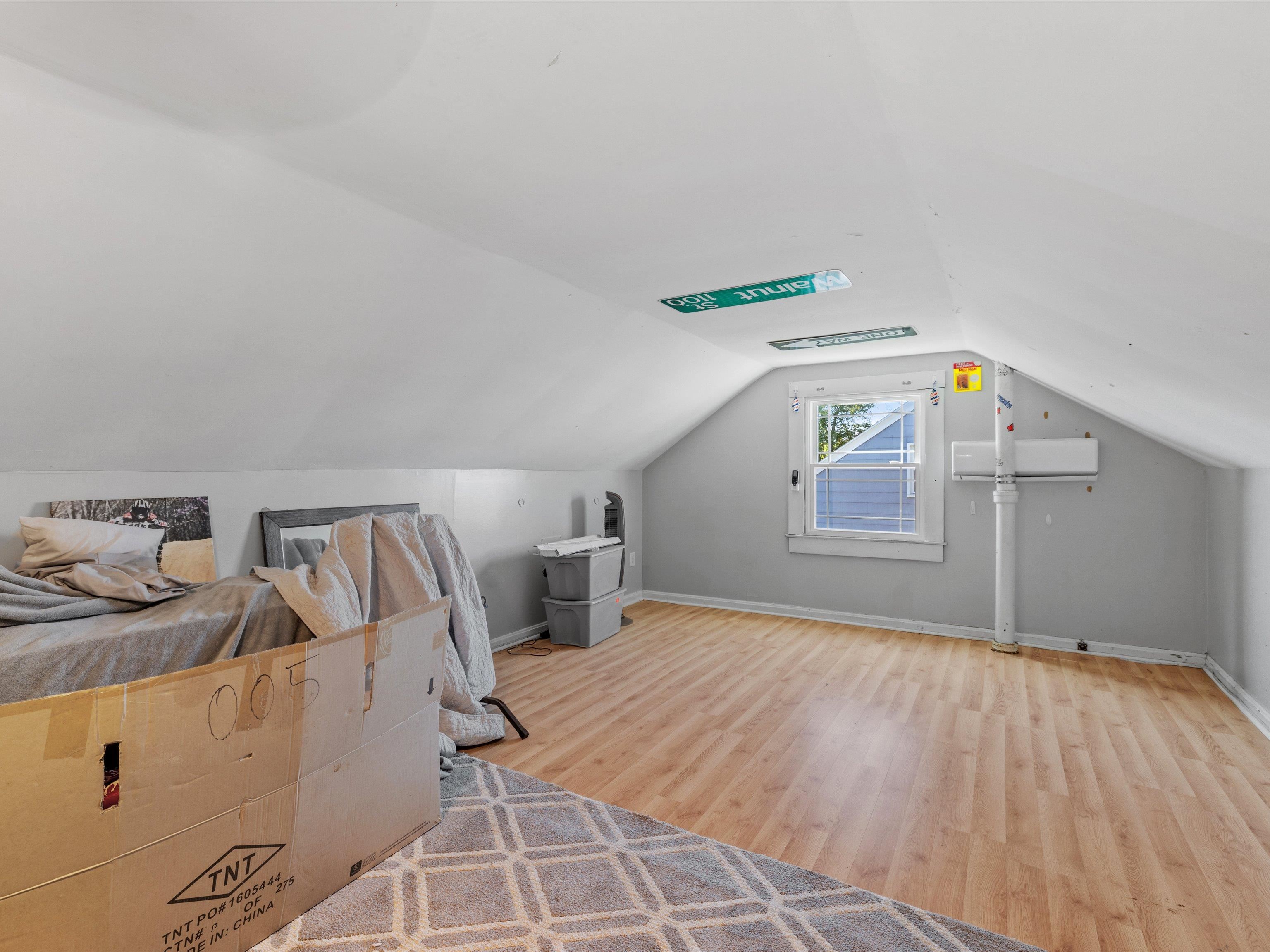 1708 Maple Ave