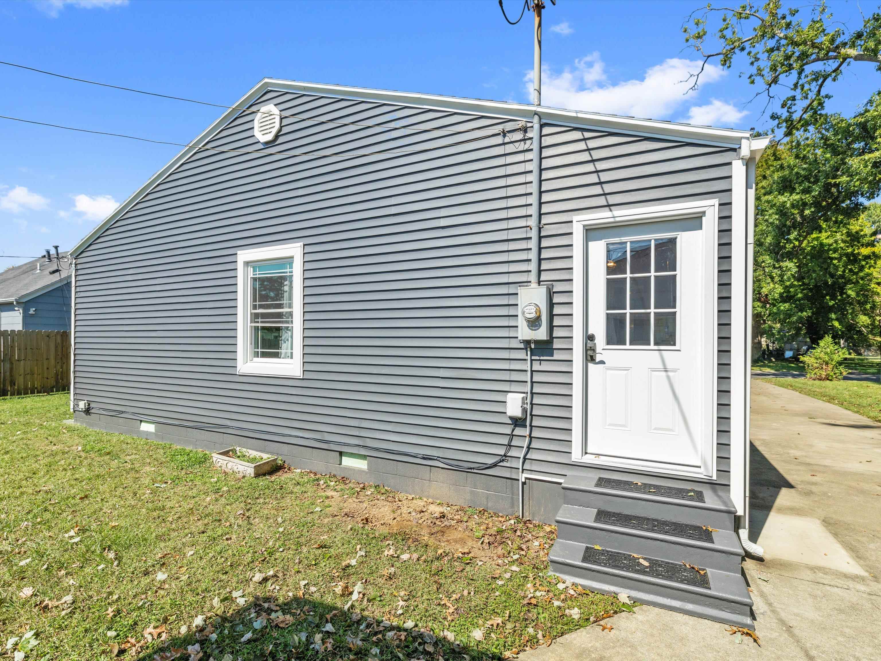 1708 Maple Ave