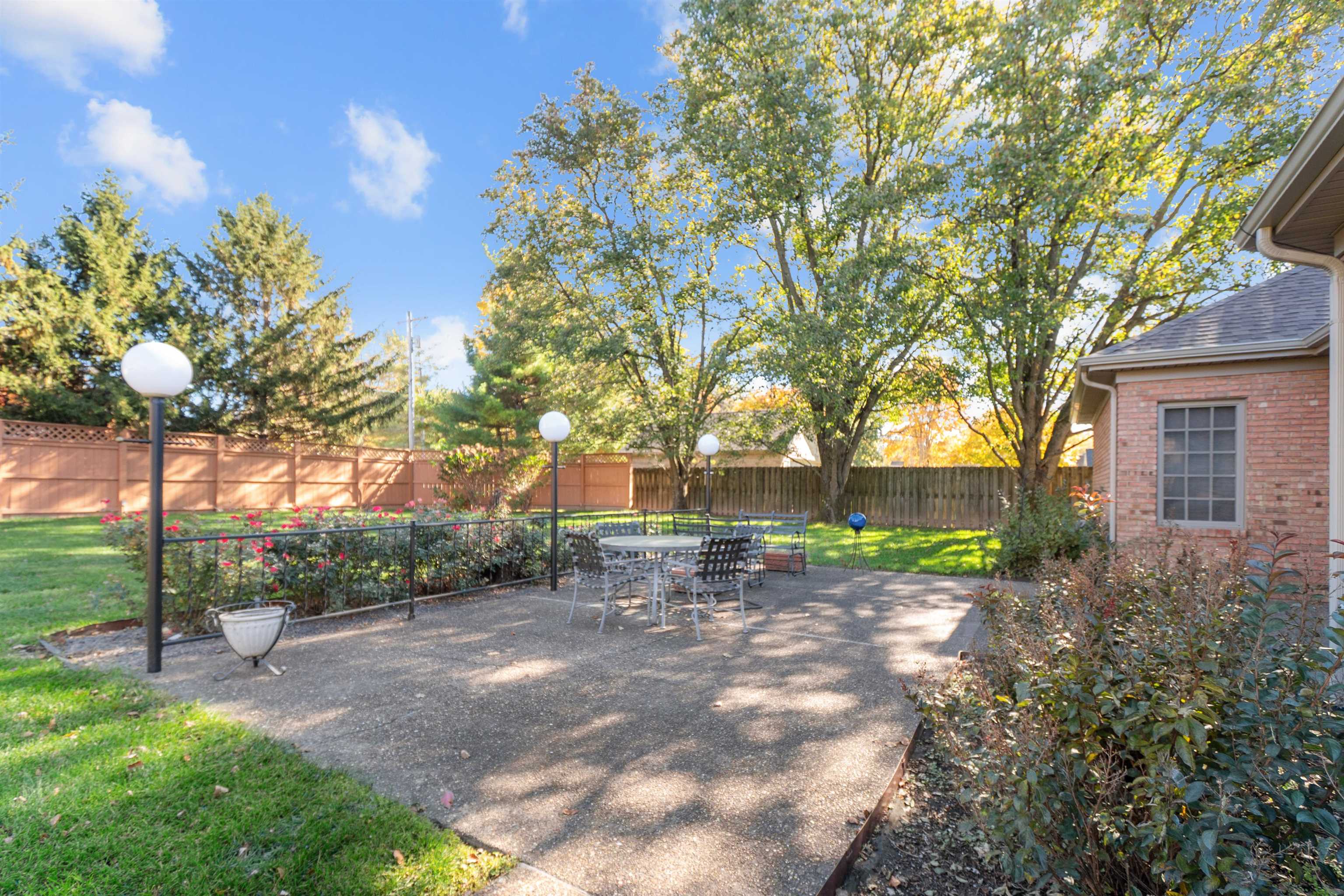 4019 Horseshoe Trace