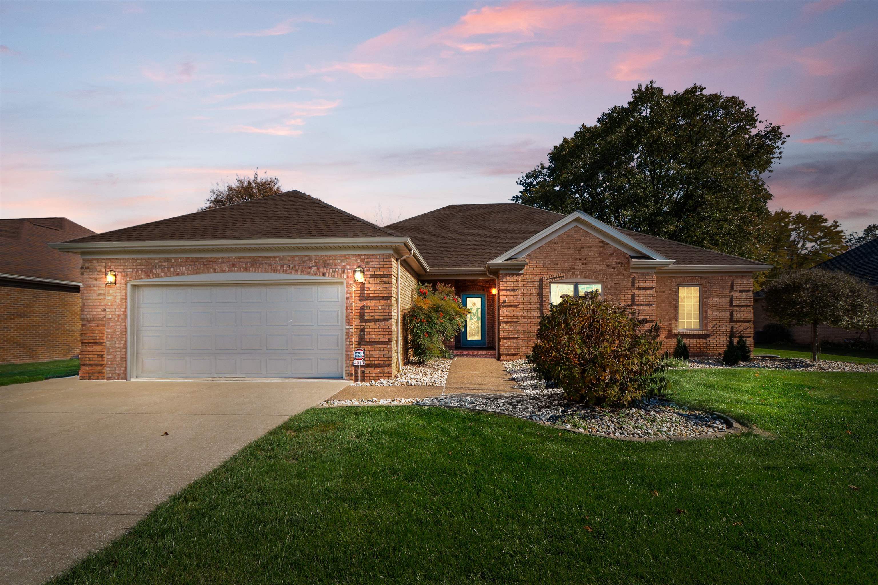 4019 Horseshoe Trace