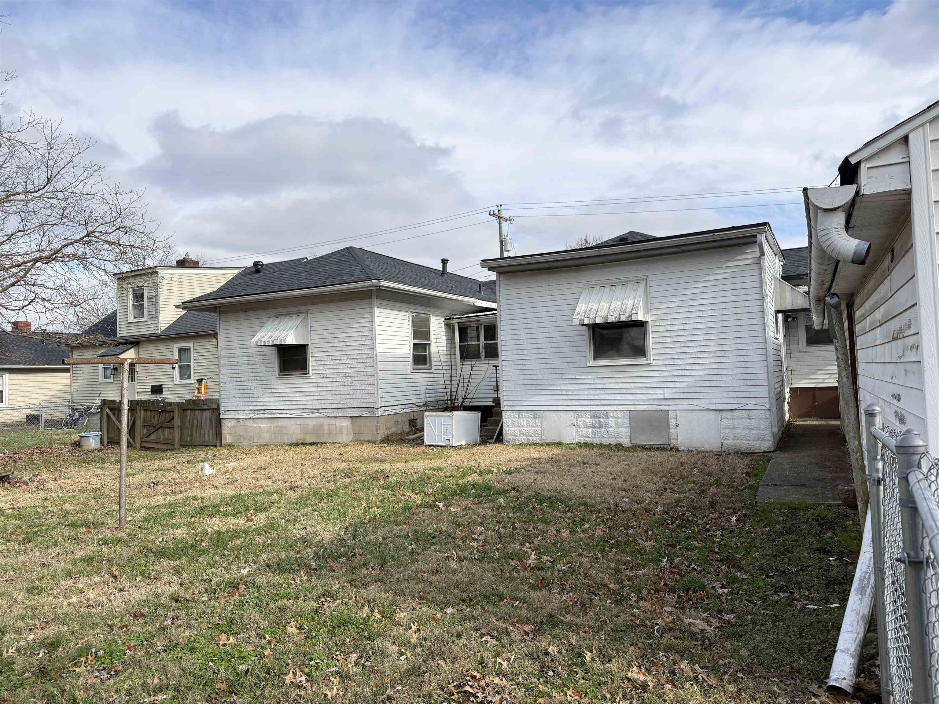 1324 Venable