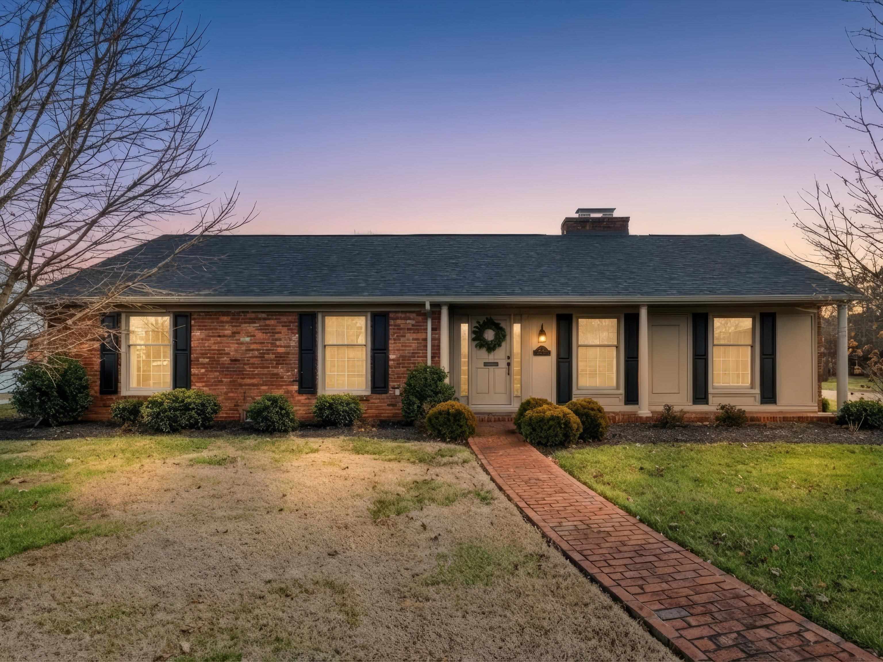 3435 S Griffith Ave