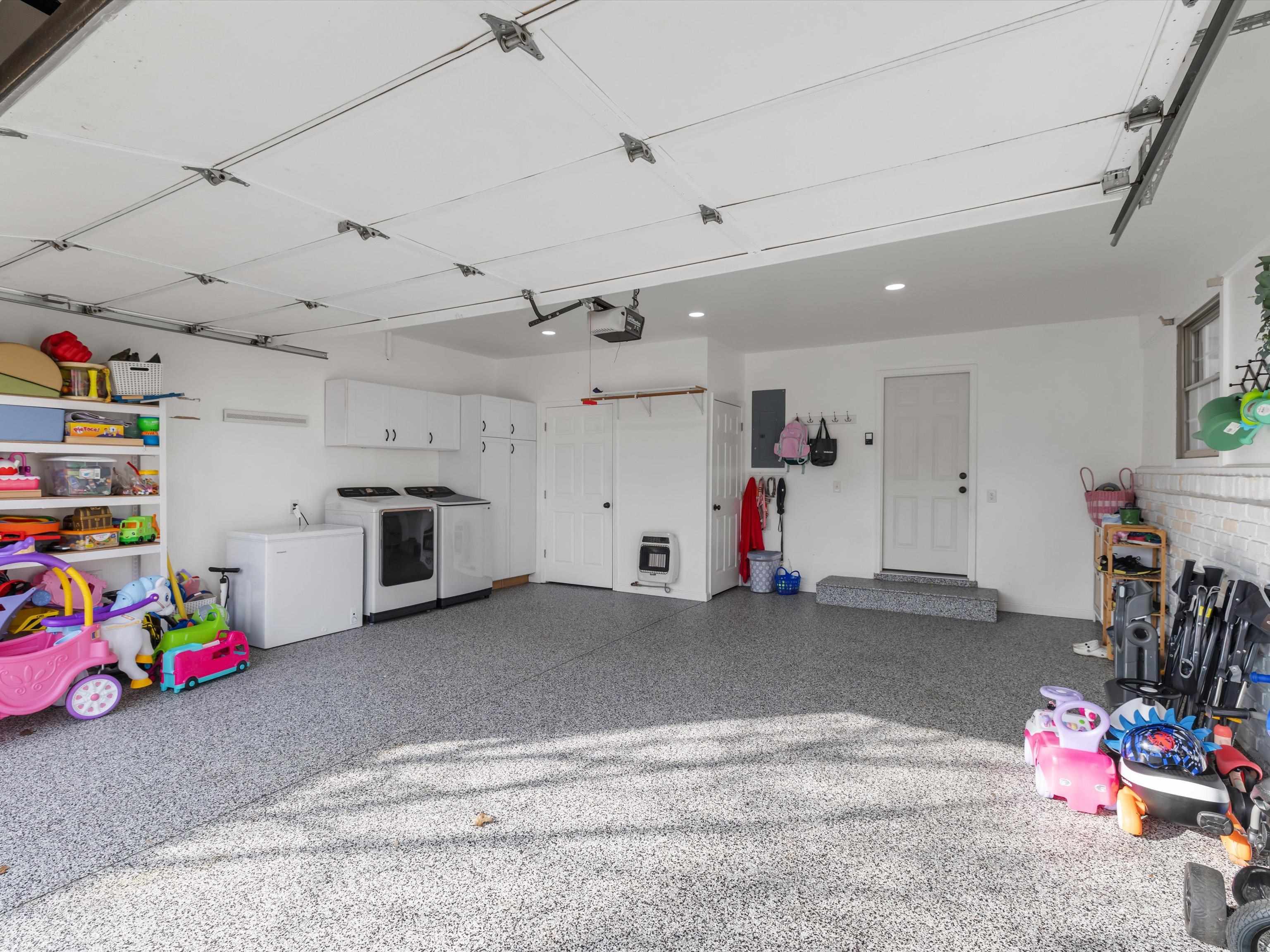 3435 S Griffith Ave