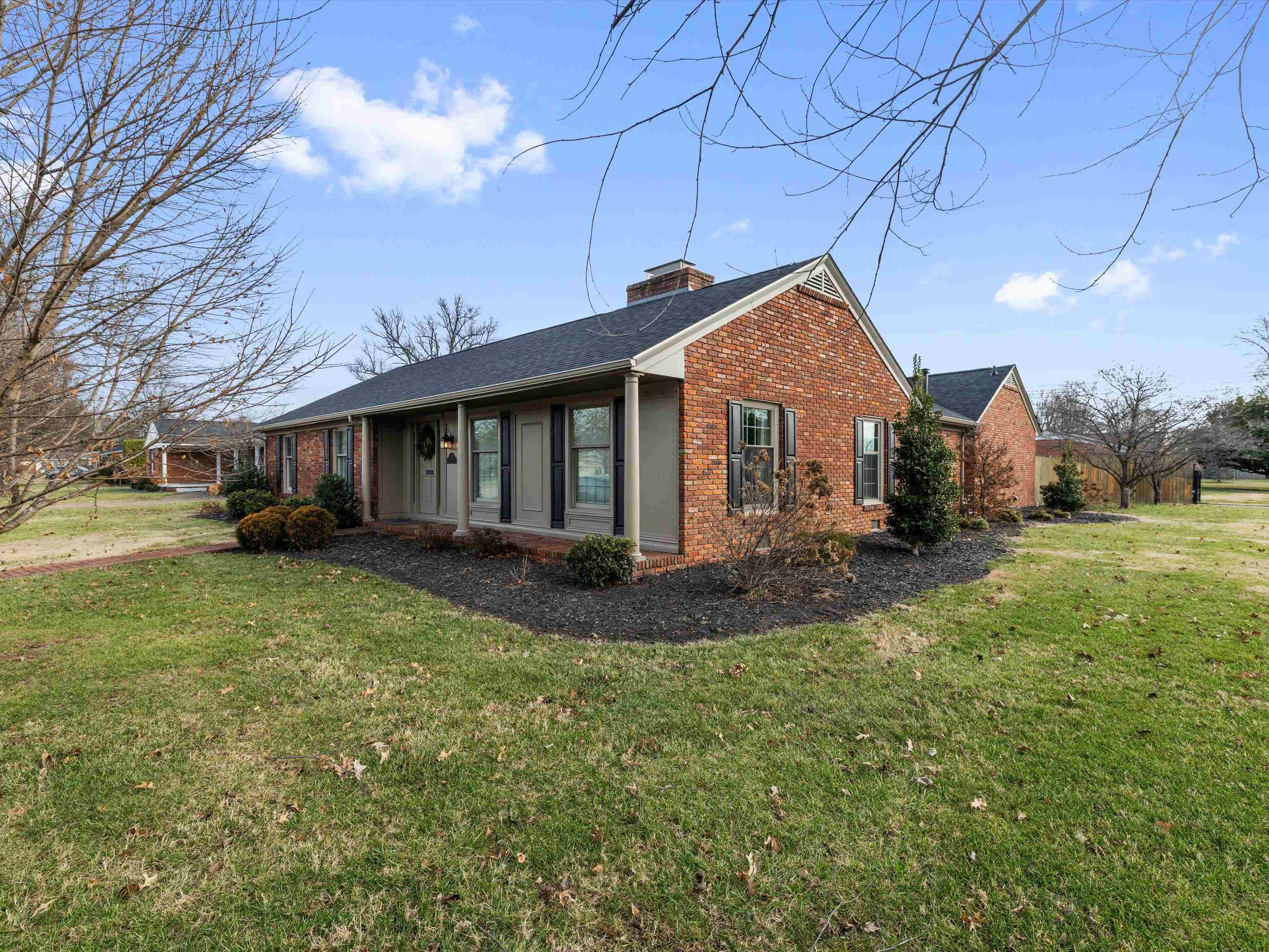 3435 S Griffith Ave