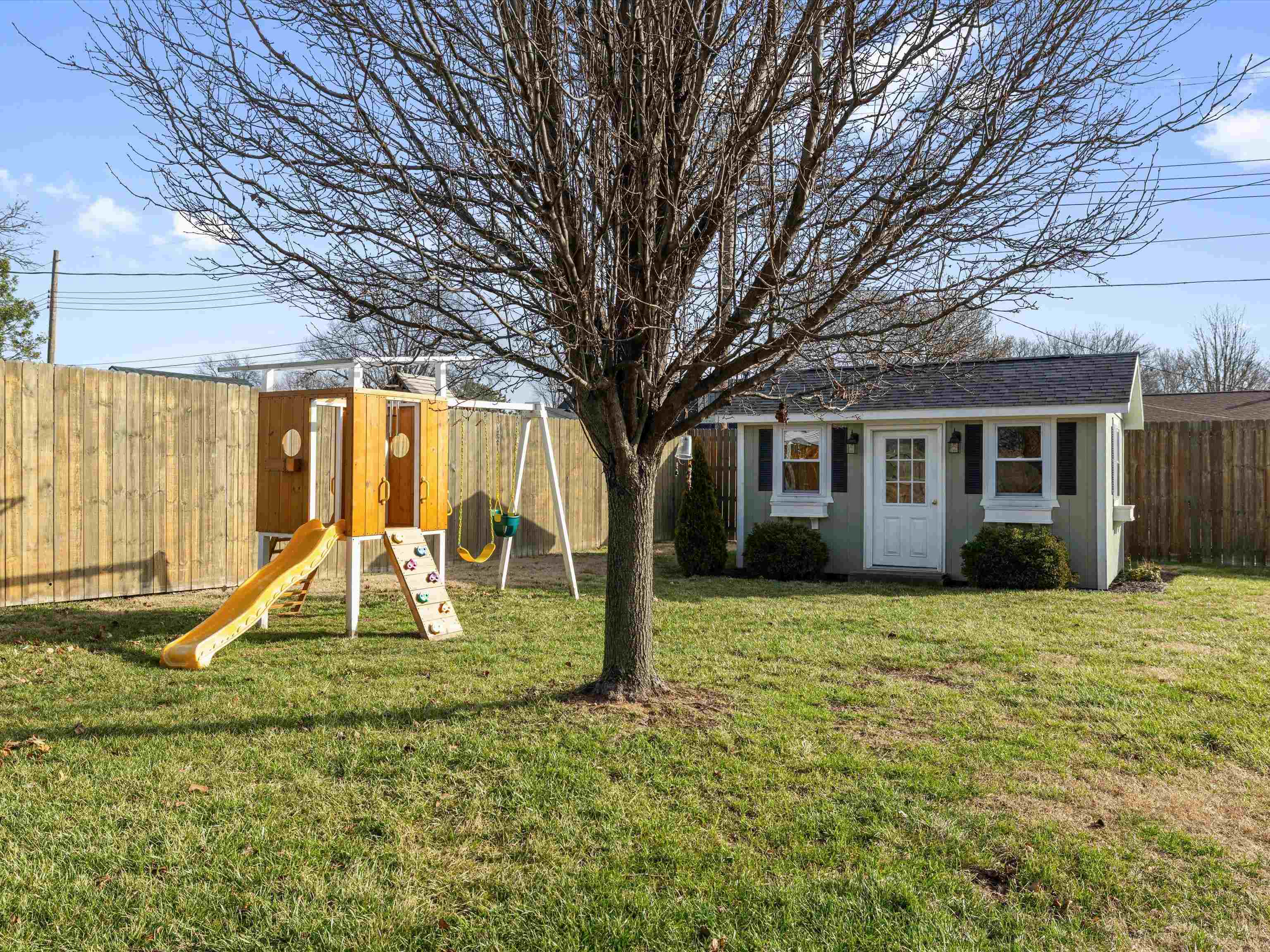 3435 S Griffith Ave