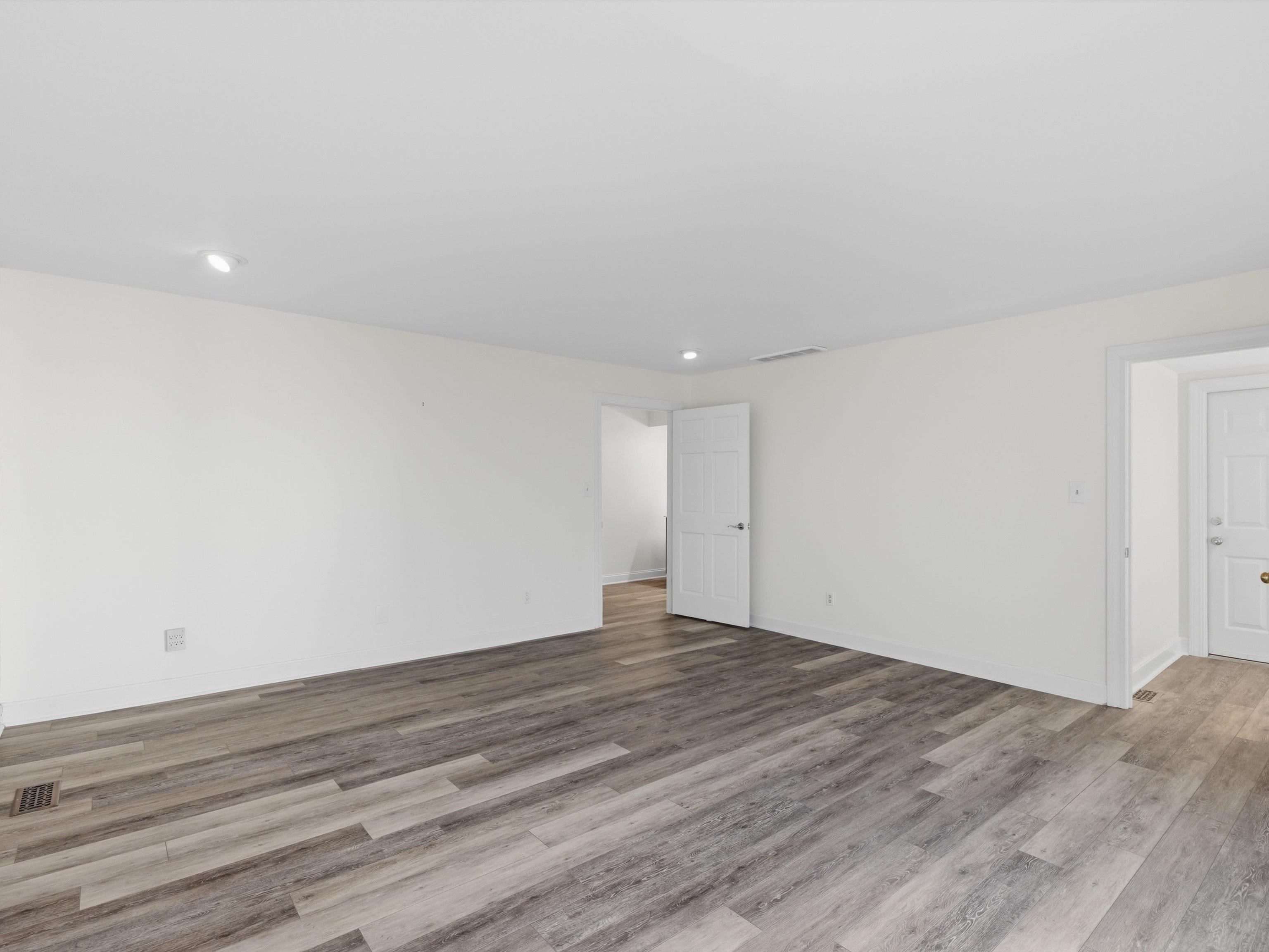 808 Frederica St #6