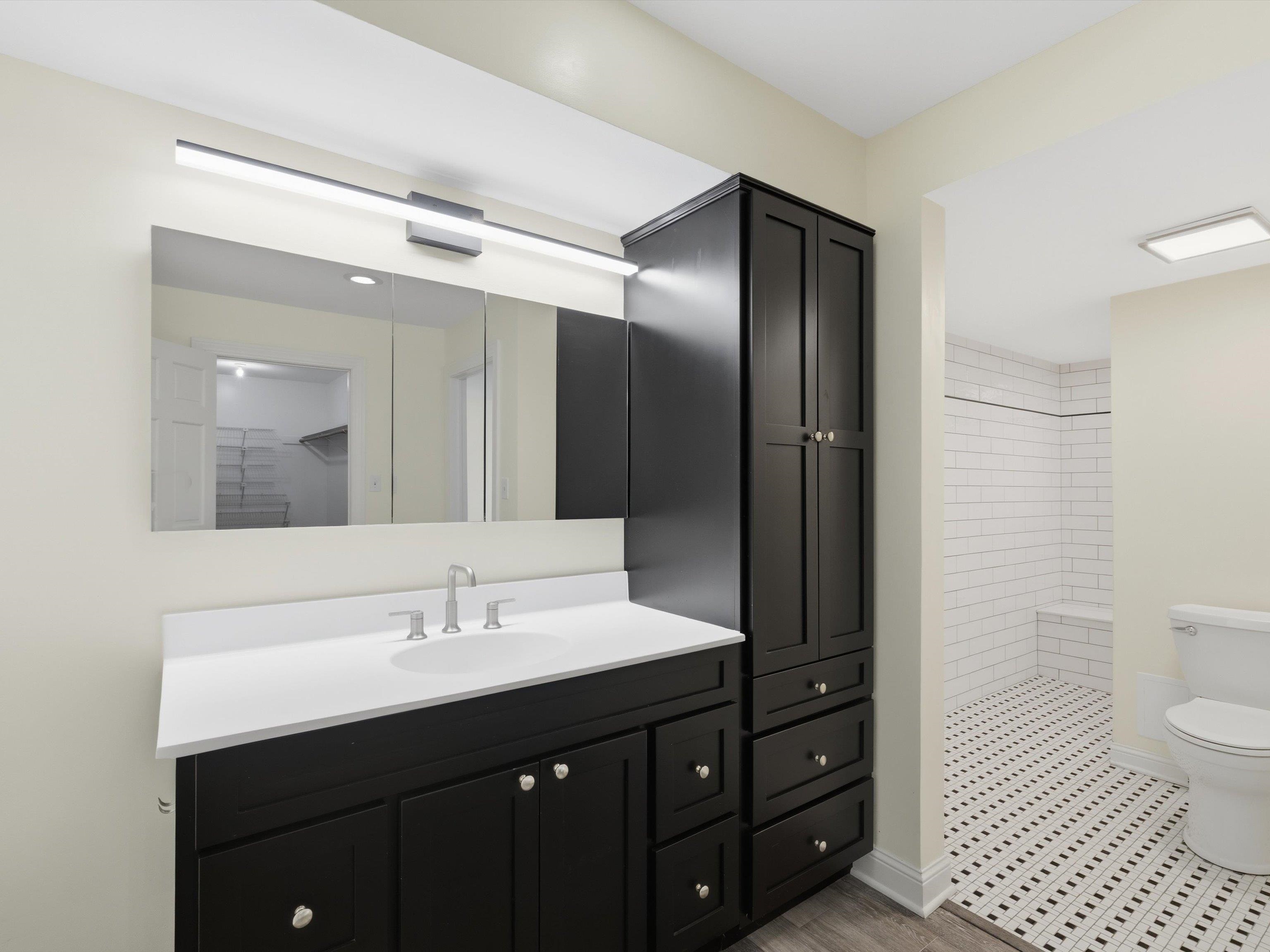 808 Frederica St #6