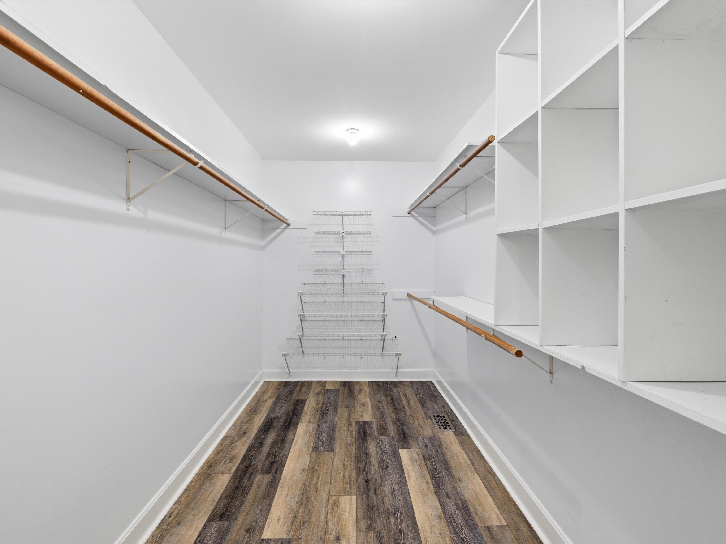 808 Frederica St #6