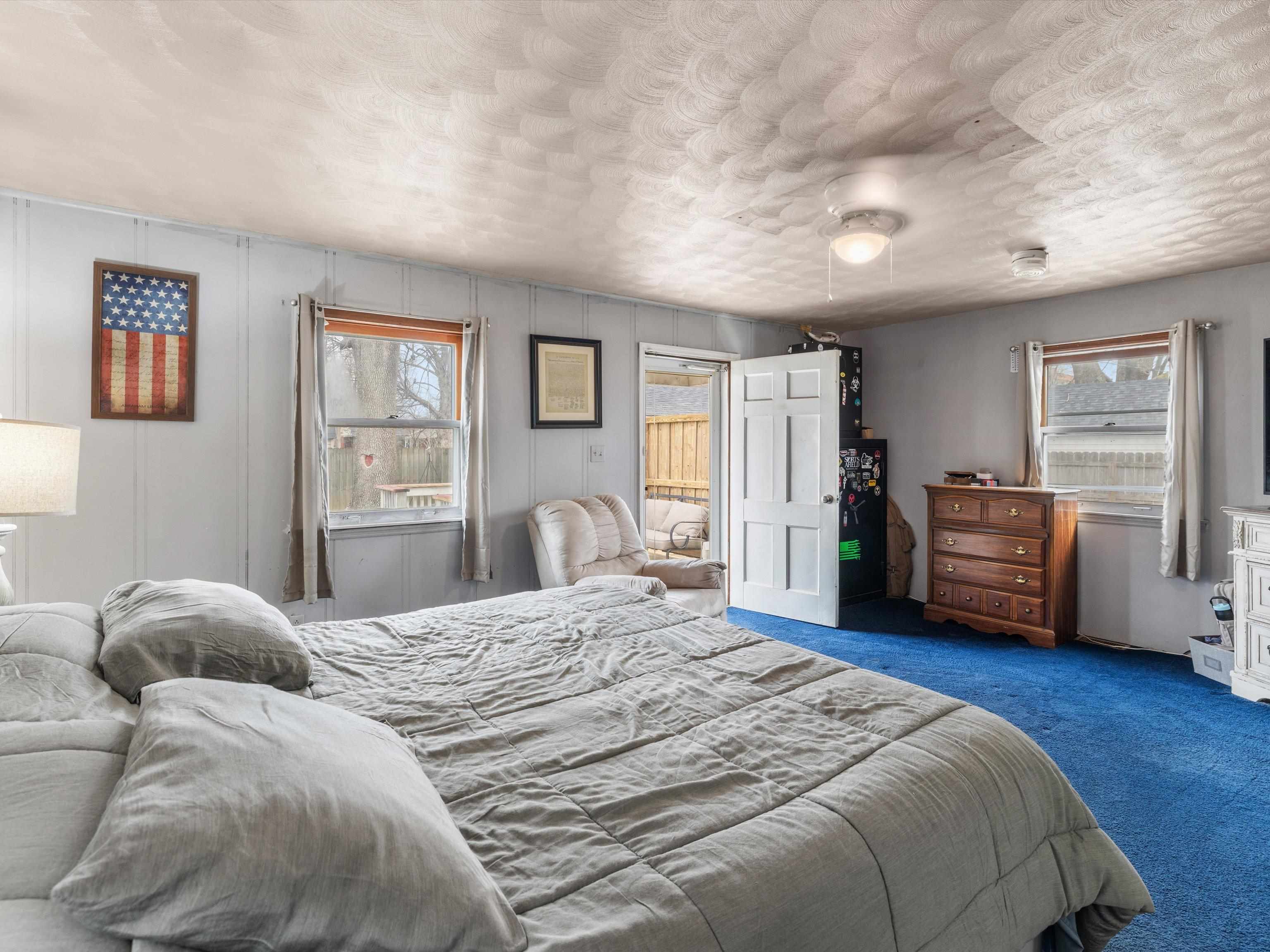 1231 Maple Ave