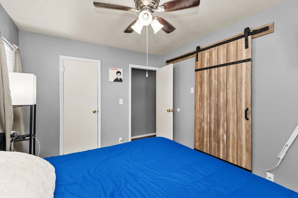 2225 Barron Drive