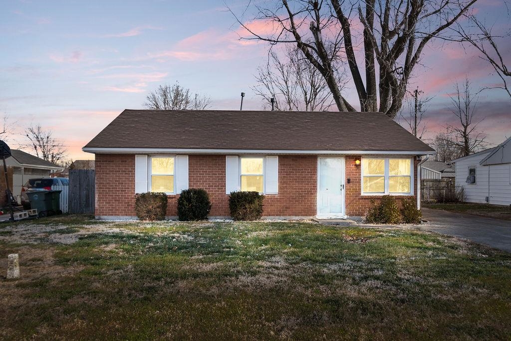 2225 Barron Drive